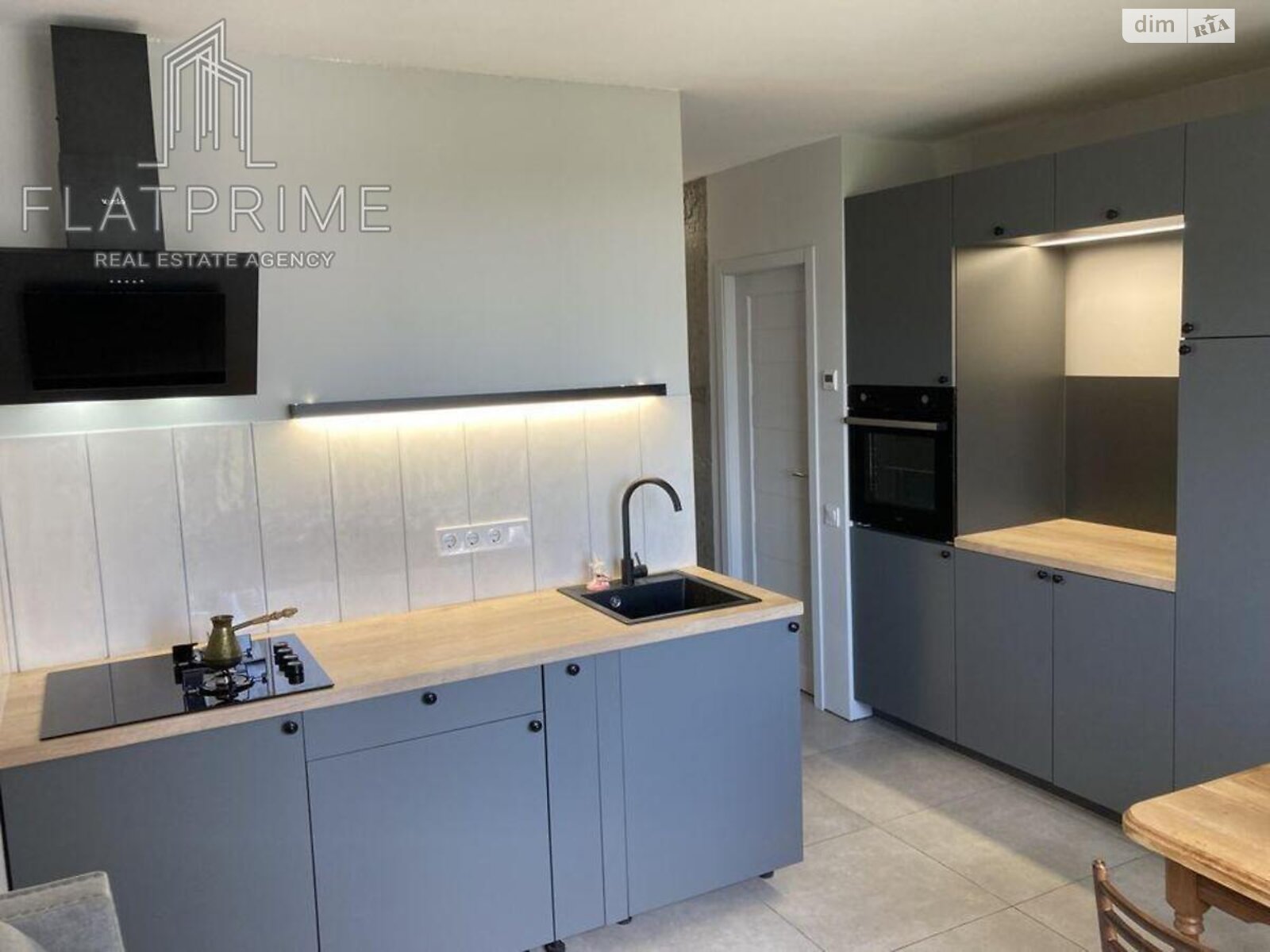 Продаж трикімнатної квартири в Києві, на пров. Лисогірський 20, кв. 432, район Багринова гора фото 1 Продаж трикімнатної квартири в Києві, на пров. Лисогірський 20, кв. 432, район Багринова гора фото 1