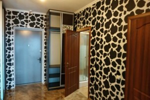 Продажа трехкомнатной квартиры в Киеве, на пер. Моторный 9А, район Багриновая гора фото 2