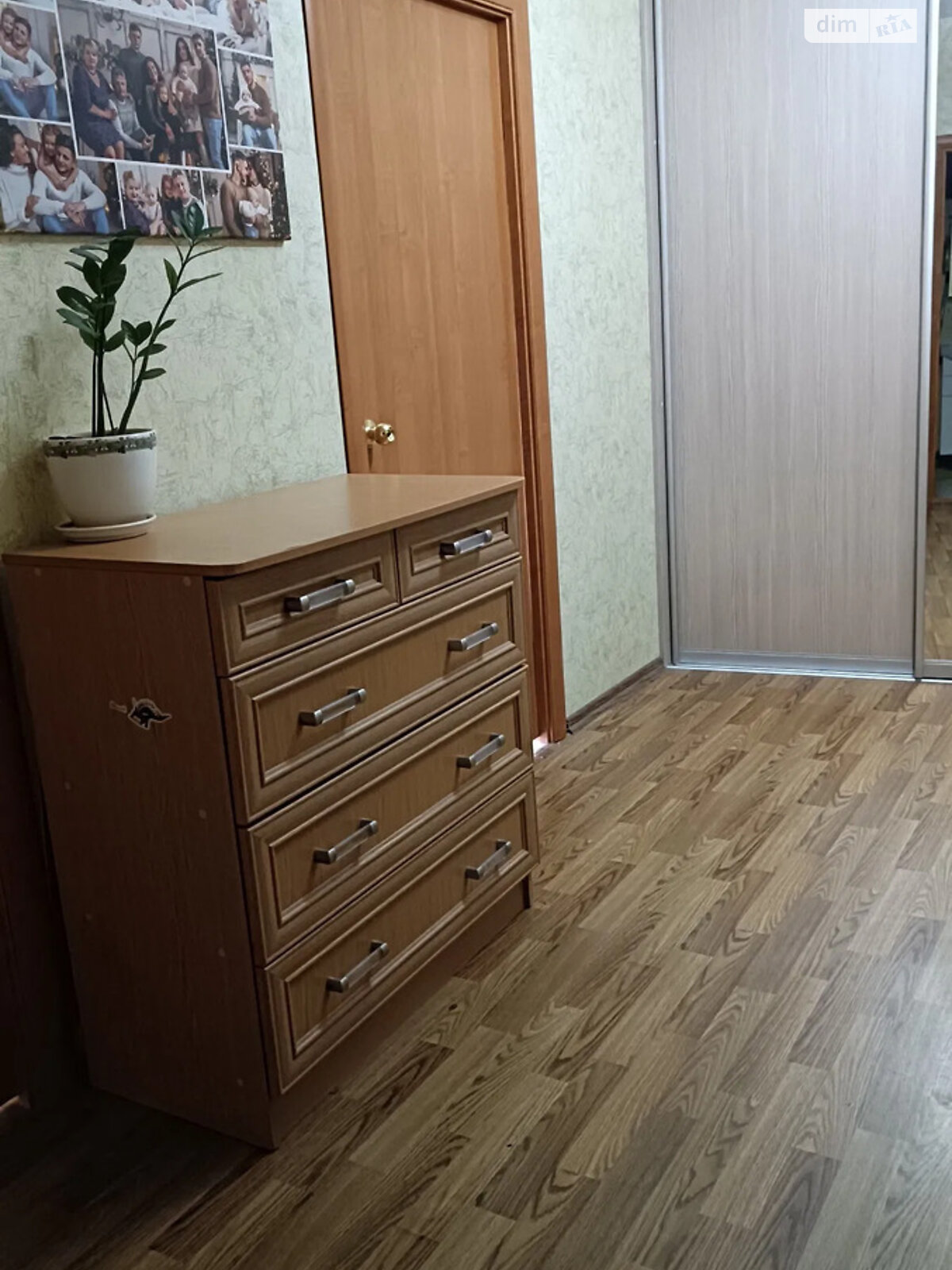 Продаж однокімнатної квартири в Києві, на пров. Моторний 9, район Багринова гора фото 1 Продаж однокімнатної квартири в Києві, на пров. Моторний 9, район Багринова гора фото 1
