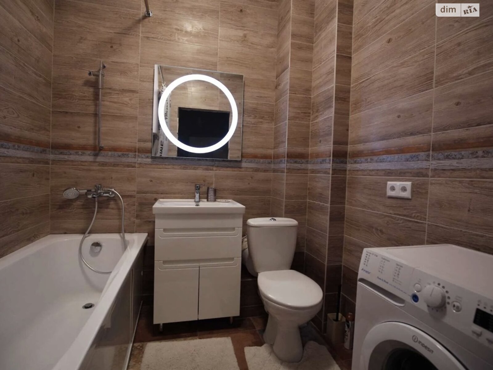 Продажа однокомнатной квартиры в Киеве, на ул. Ракетная, район Багриновая гора фото 1 Продажа однокомнатной квартиры в Киеве, на ул. Ракетная, район Багриновая гора фото 1