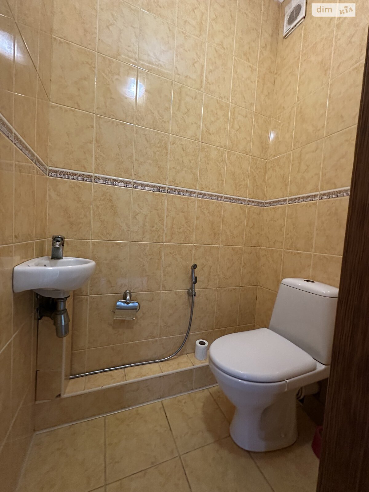 Продажа двухкомнатной квартиры в Киеве, на ул. Мокрая 3, район Батыева Гора фото 1 Продажа двухкомнатной квартиры в Киеве, на ул. Мокрая 3, район Батыева Гора фото 1