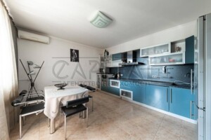 Продажа трехкомнатной квартиры в Киеве, на ул. Мокрая 3, район Батыева Гора фото 2