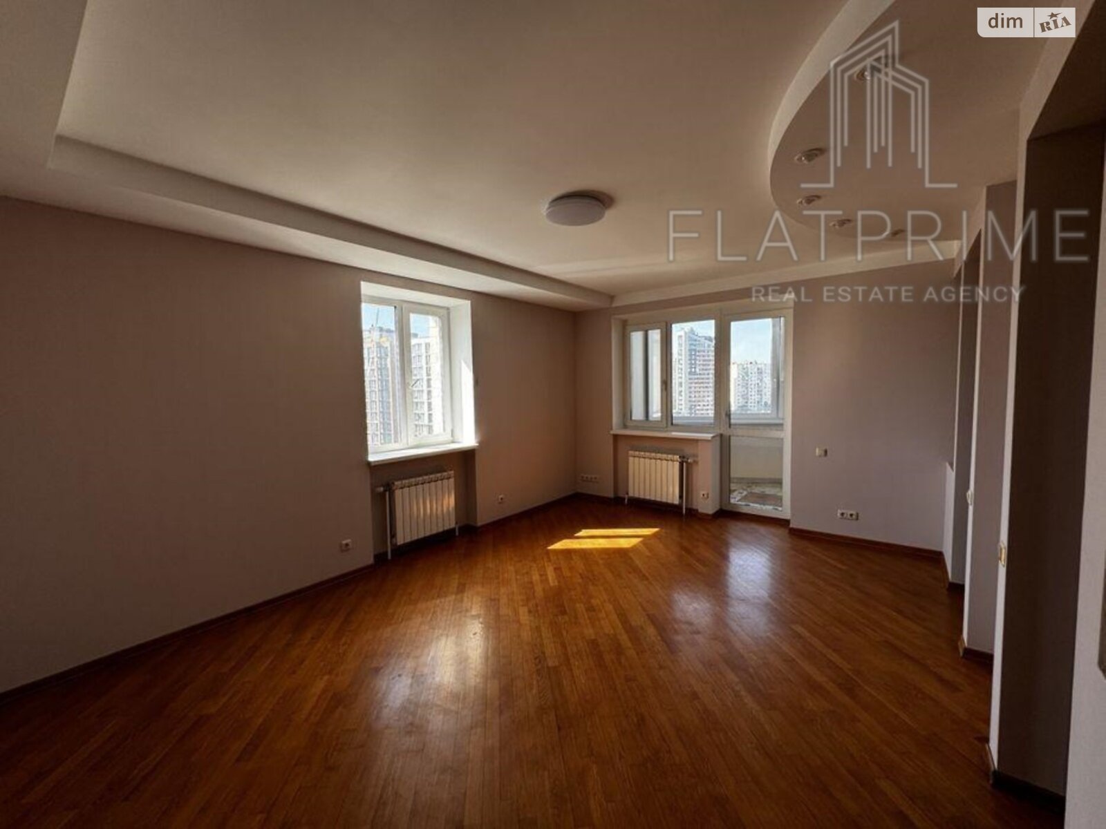 Продаж чотирикімнатної квартири в Києві, на вул. Мокра 3, район Батиєва Гора фото 1 Продаж чотирикімнатної квартири в Києві, на вул. Мокра 3, район Батиєва Гора фото 1