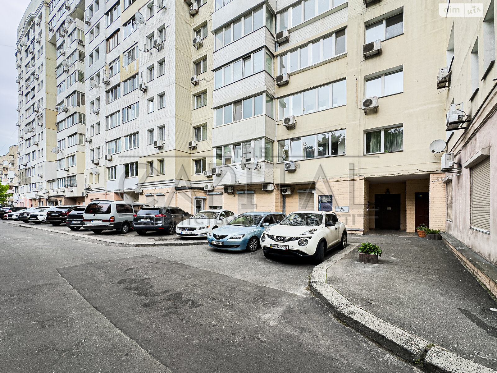 Продаж двокімнатної квартири в Києві, на вул. Мокра 3, район Батиєва Гора фото 1 Продаж двокімнатної квартири в Києві, на вул. Мокра 3, район Батиєва Гора фото 1