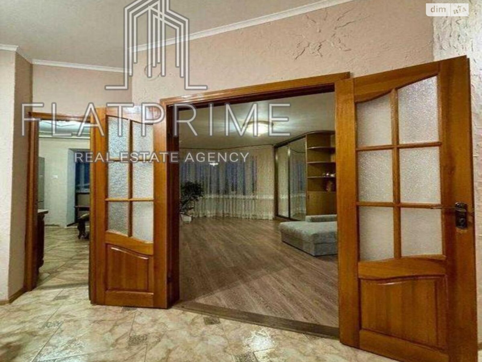 Продажа трехкомнатной квартиры в Киеве, на ул. Академика Ефремова 19А, район Беличи фото 1 Продажа трехкомнатной квартиры в Киеве, на ул. Академика Ефремова 19А, район Беличи фото 1