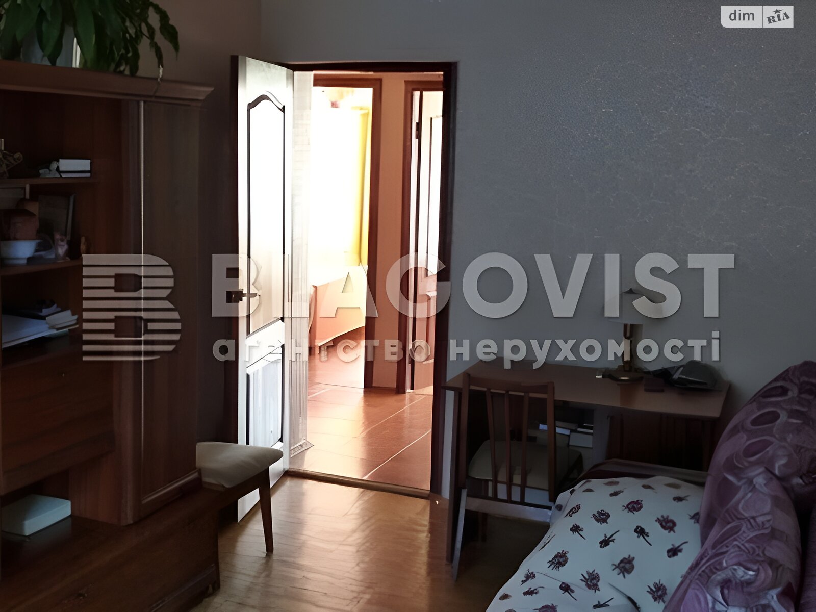 Продаж трикімнатної квартири в Києві, на вул. Чорнобильська 11А, район Біличі фото 1 Продаж трикімнатної квартири в Києві, на вул. Чорнобильська 11А, район Біличі фото 1