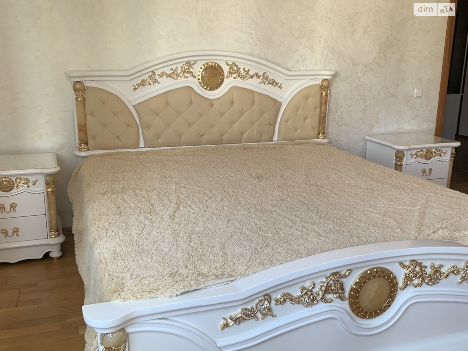 Продаж трикімнатної квартири в Києві, на вул. Миколи Ушакова 1В, район Біличі фото 1 Продаж трикімнатної квартири в Києві, на вул. Миколи Ушакова 1В, район Біличі фото 1