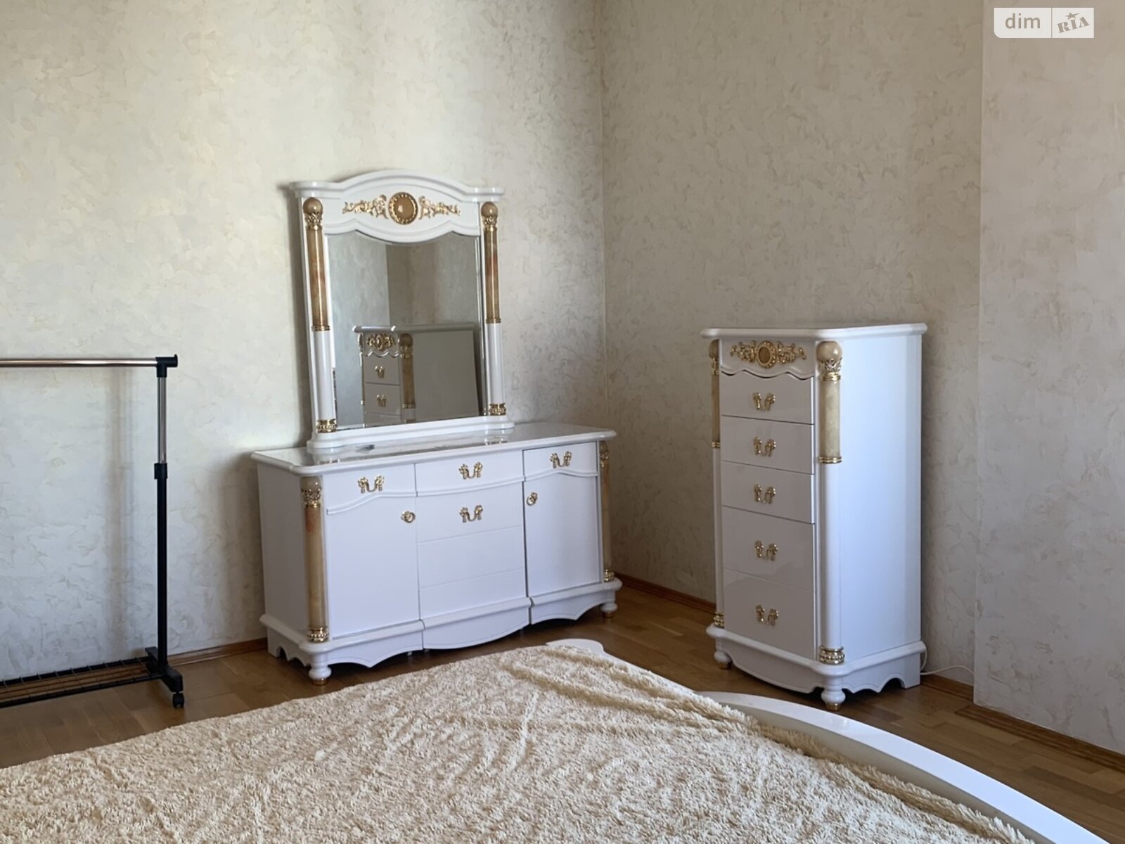 Продаж трикімнатної квартири в Києві, на вул. Миколи Ушакова 1В, район Біличі фото 1 Продаж трикімнатної квартири в Києві, на вул. Миколи Ушакова 1В, район Біличі фото 1