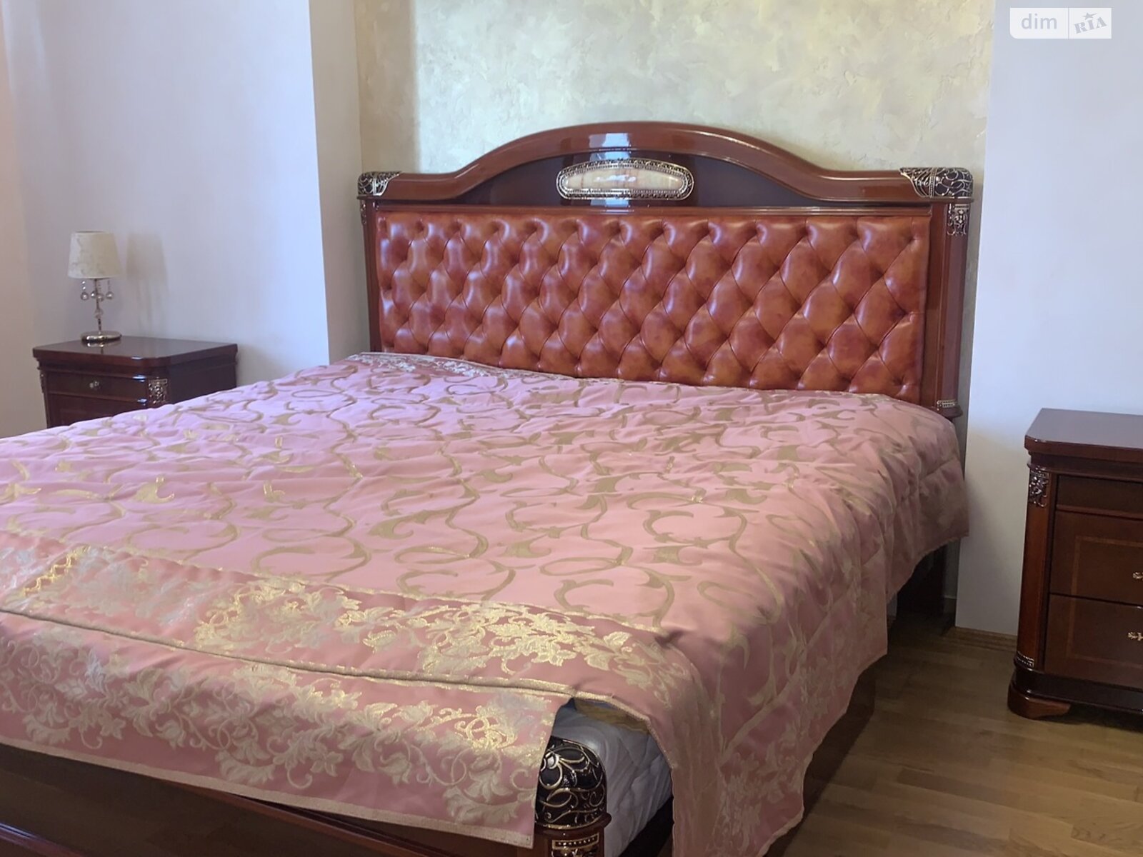 Продаж трикімнатної квартири в Києві, на вул. Миколи Ушакова 1В, район Біличі фото 1 Продаж трикімнатної квартири в Києві, на вул. Миколи Ушакова 1В, район Біличі фото 1