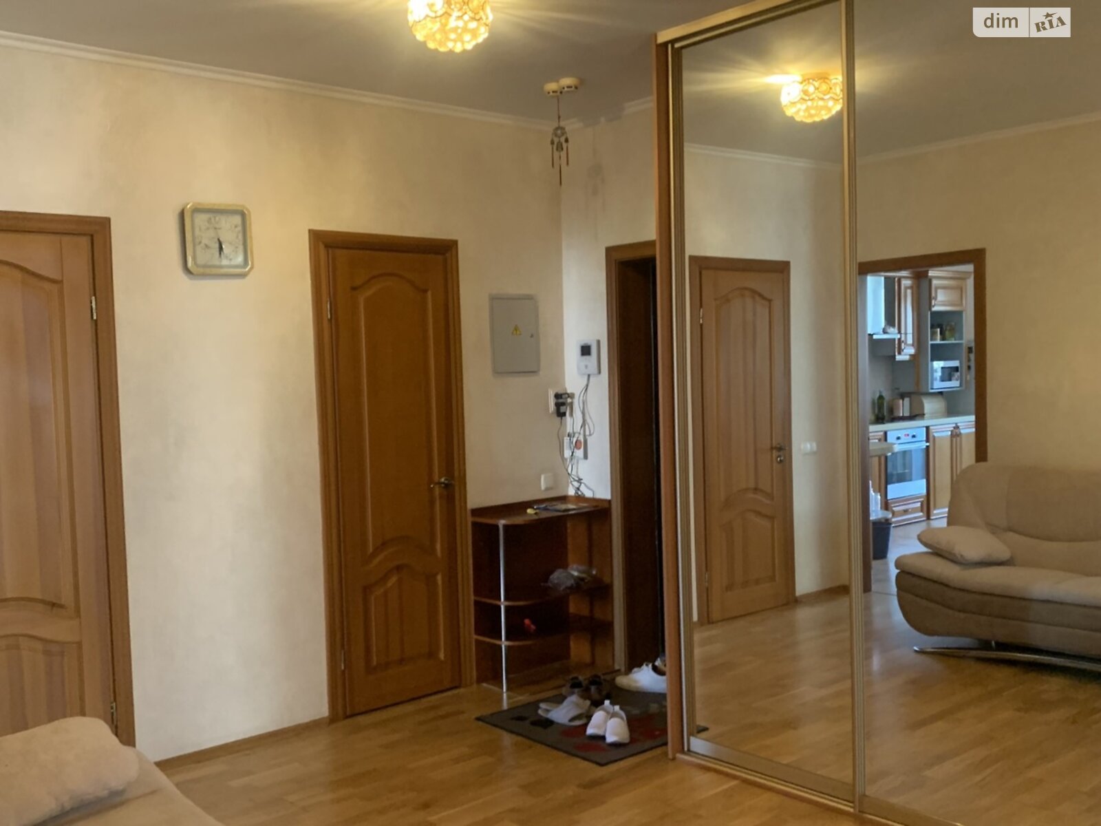 Продаж трикімнатної квартири в Києві, на вул. Миколи Ушакова 1В, район Біличі фото 1 Продаж трикімнатної квартири в Києві, на вул. Миколи Ушакова 1В, район Біличі фото 1