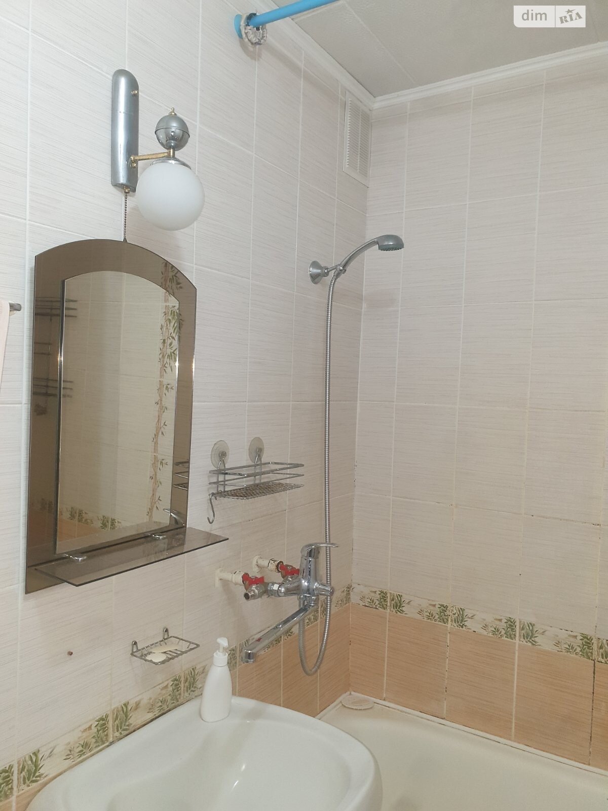 Продажа двухкомнатной квартиры в Киеве, на ул. Николая Ушакова 18, район Беличи фото 1
