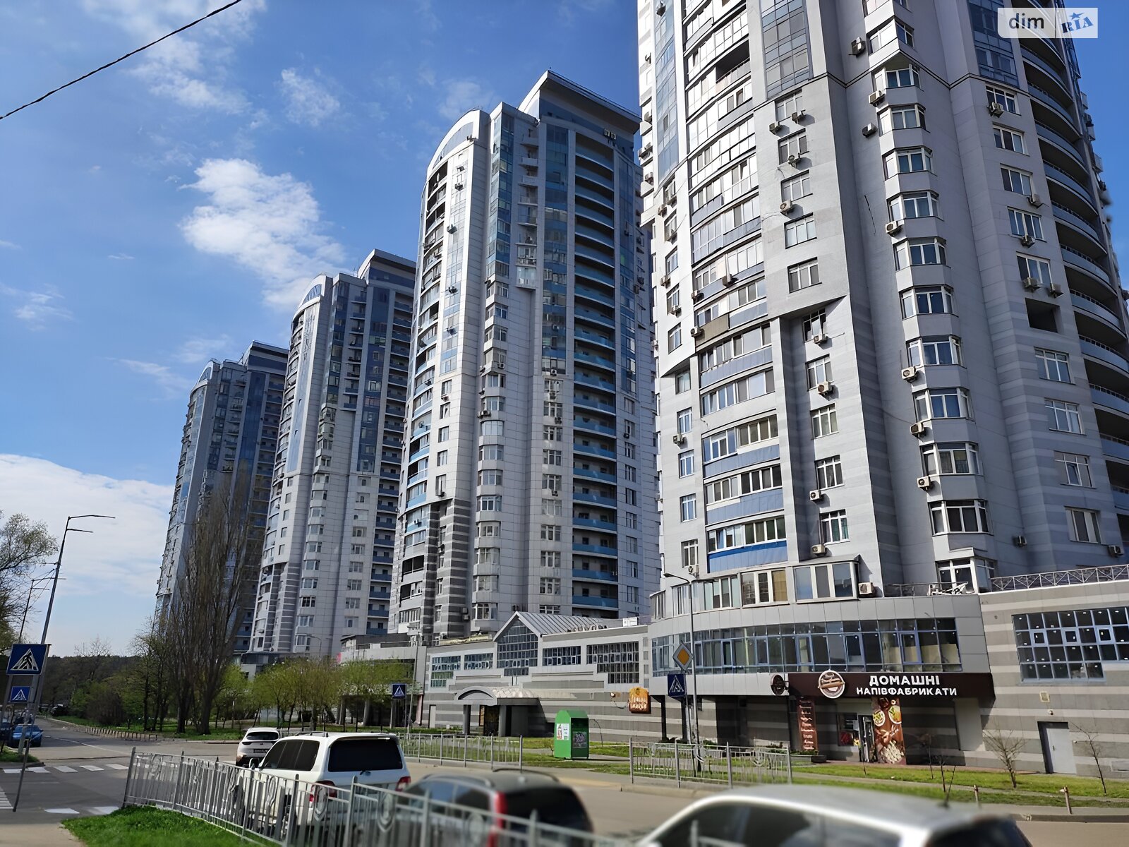 Продажа трехкомнатной квартиры в Киеве, на ул. Николая Ушакова 1В, район Беличи фото 1 Продажа трехкомнатной квартиры в Киеве, на ул. Николая Ушакова 1В, район Беличи фото 1