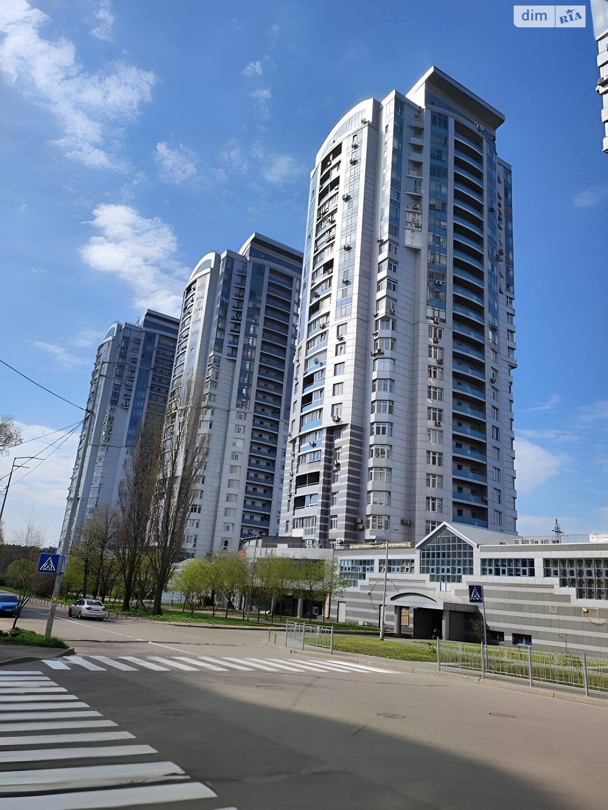 Продажа трехкомнатной квартиры в Киеве, на ул. Николая Ушакова 1В, район Беличи фото 1 Продажа трехкомнатной квартиры в Киеве, на ул. Николая Ушакова 1В, район Беличи фото 1