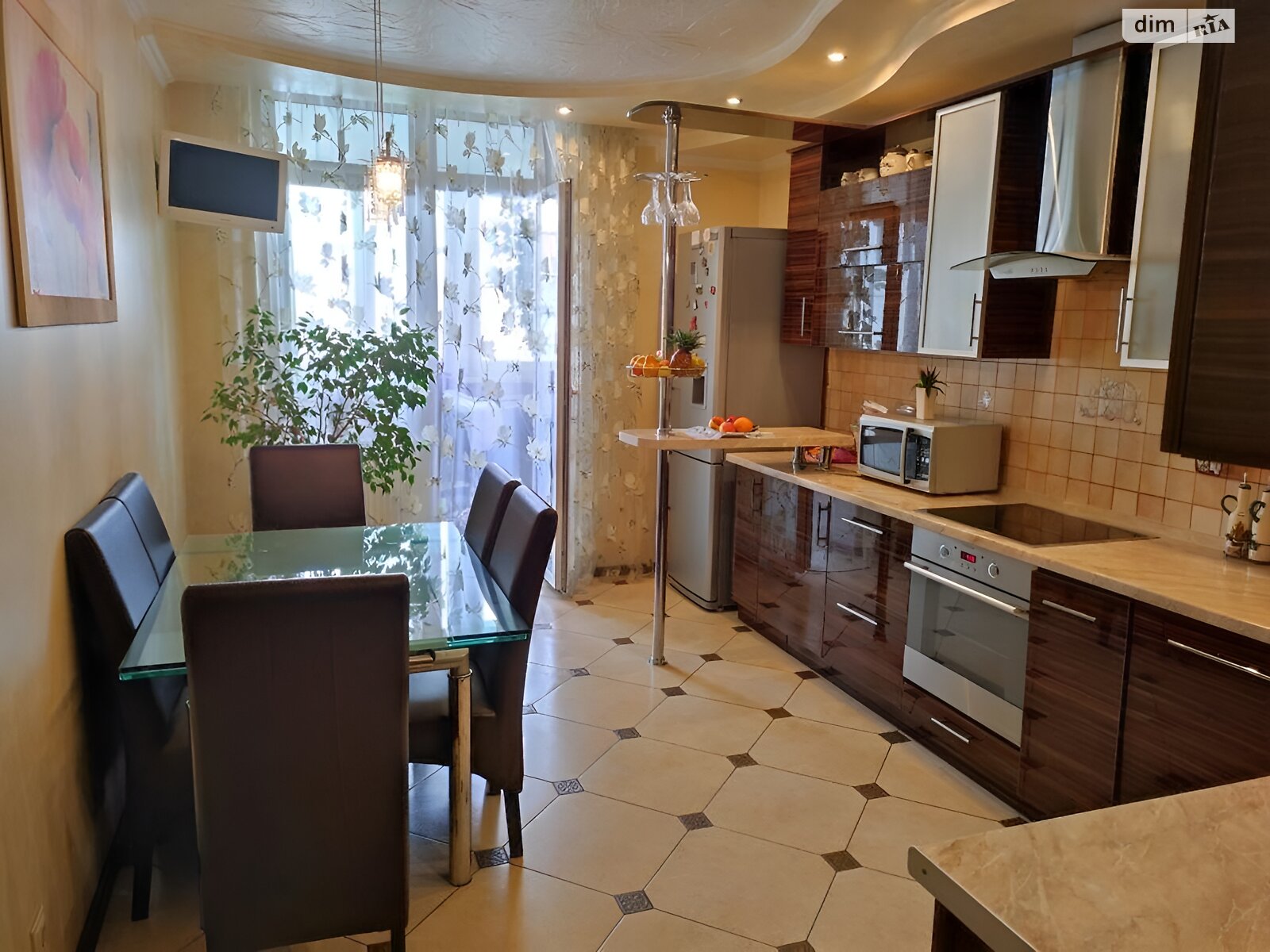 Продажа трехкомнатной квартиры в Киеве, на ул. Николая Ушакова 1В, район Беличи фото 1 Продажа трехкомнатной квартиры в Киеве, на ул. Николая Ушакова 1В, район Беличи фото 1