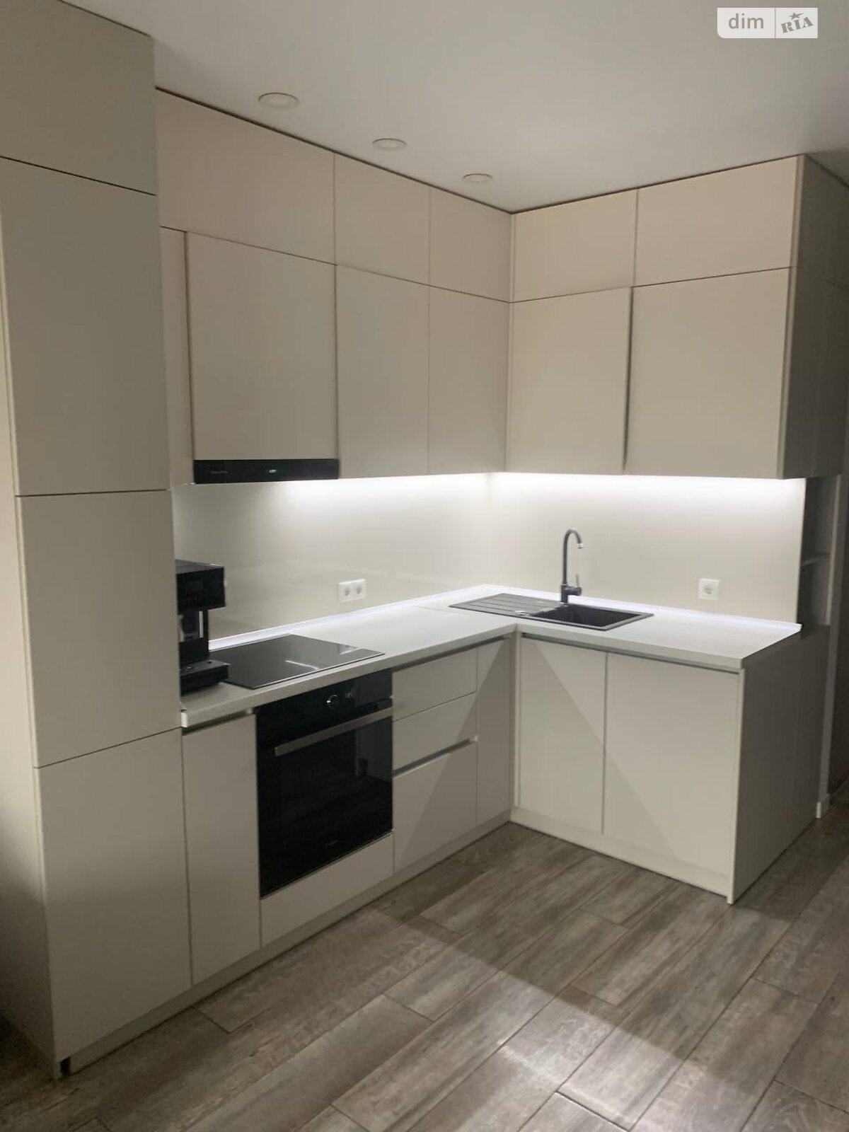 Продажа однокомнатной квартиры в Киеве, на ул. Обуховская 137, район Беличи фото 1 Продажа однокомнатной квартиры в Киеве, на ул. Обуховская 137, район Беличи фото 1