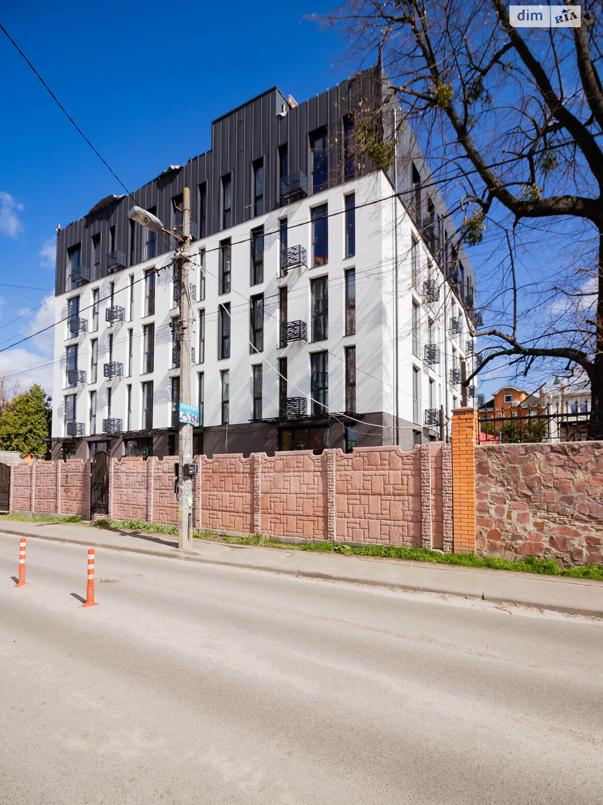 Продаж однокімнатної квартири в Києві, на вул. Осіння 28, район Святошинський фото 1 Продаж однокімнатної квартири в Києві, на вул. Осіння 28, район Святошинський фото 1