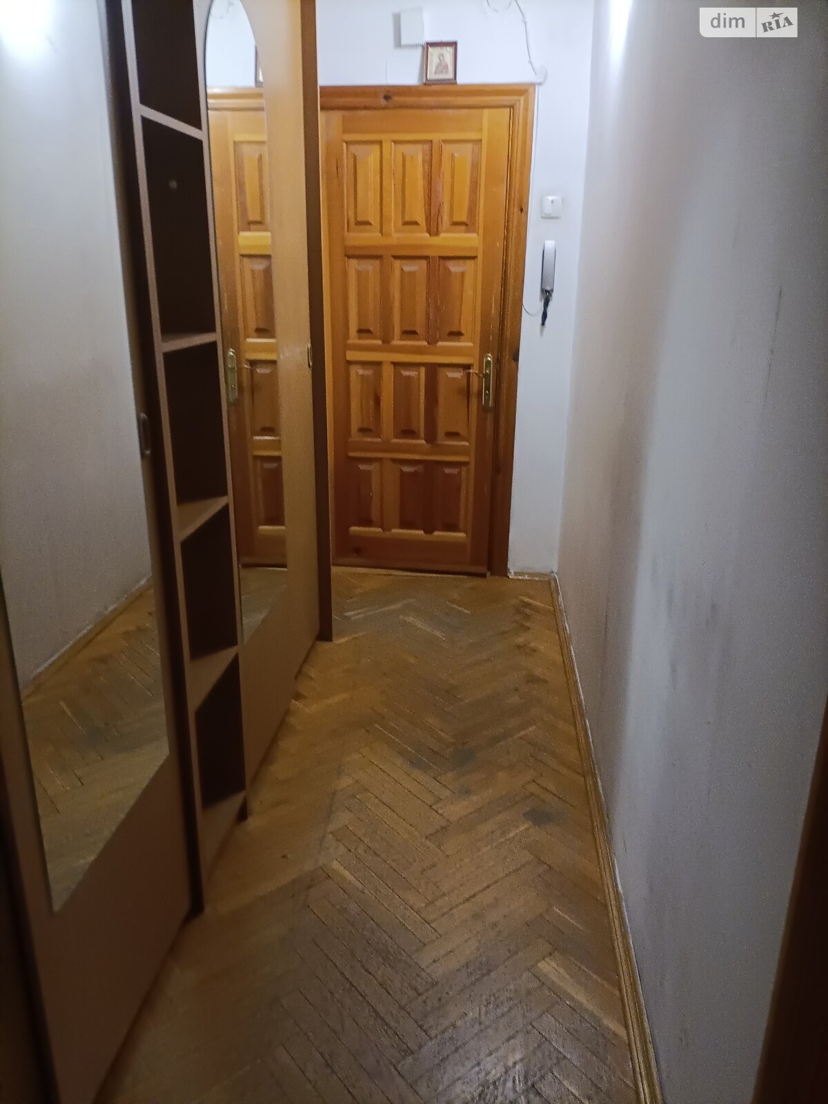 Продажа четырехкомнатной квартиры в Киеве, на ул. Прилужная 12, район Беличи фото 1 Продажа четырехкомнатной квартиры в Киеве, на ул. Прилужная 12, район Беличи фото 1