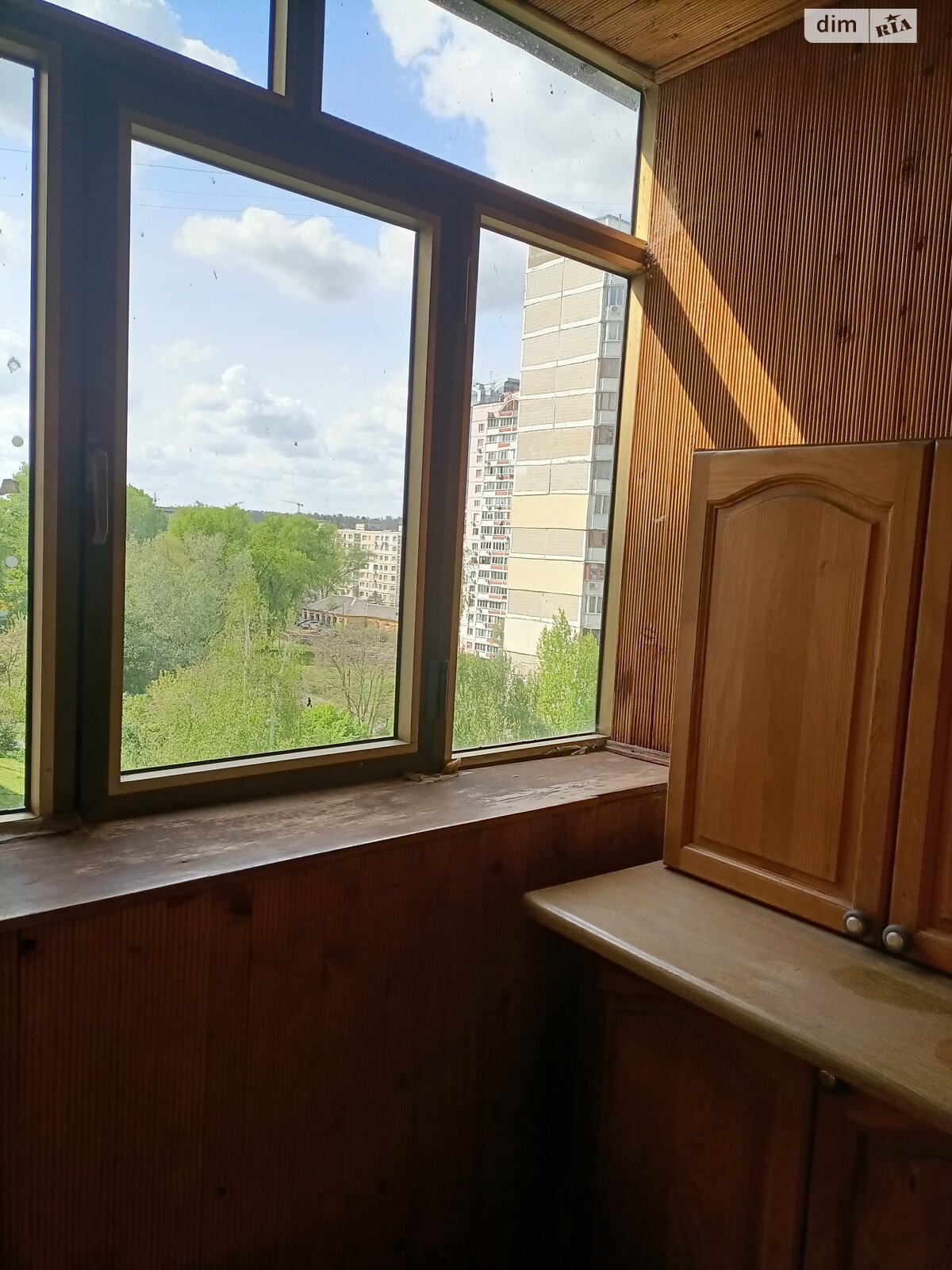 Продажа четырехкомнатной квартиры в Киеве, на ул. Прилужная 12, район Беличи фото 1 Продажа четырехкомнатной квартиры в Киеве, на ул. Прилужная 12, район Беличи фото 1
