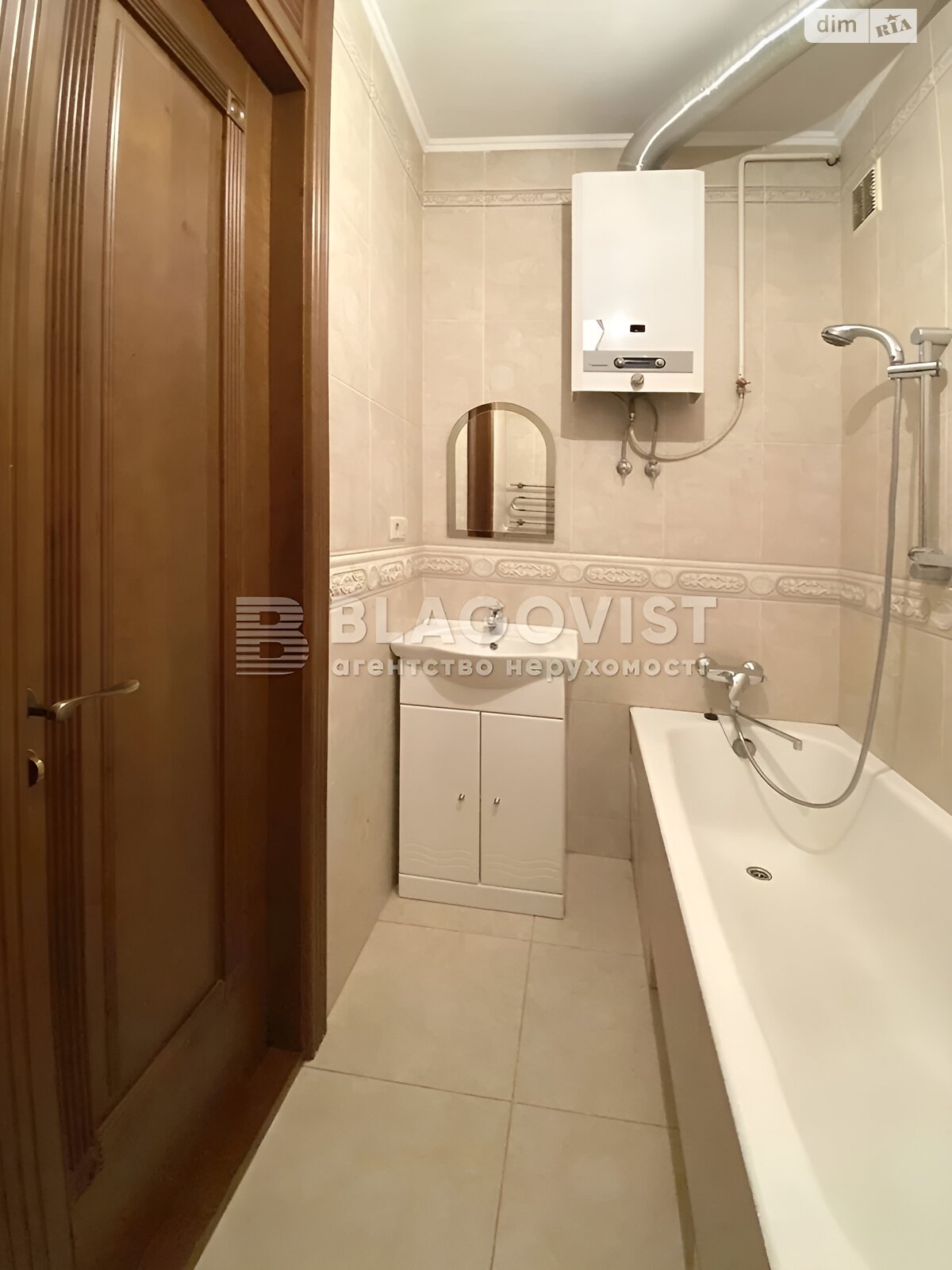 Продажа трехкомнатной квартиры в Киеве, на просп. Берестейский 75/2, фото 1 Продажа трехкомнатной квартиры в Киеве, на просп. Берестейский 75/2, фото 1