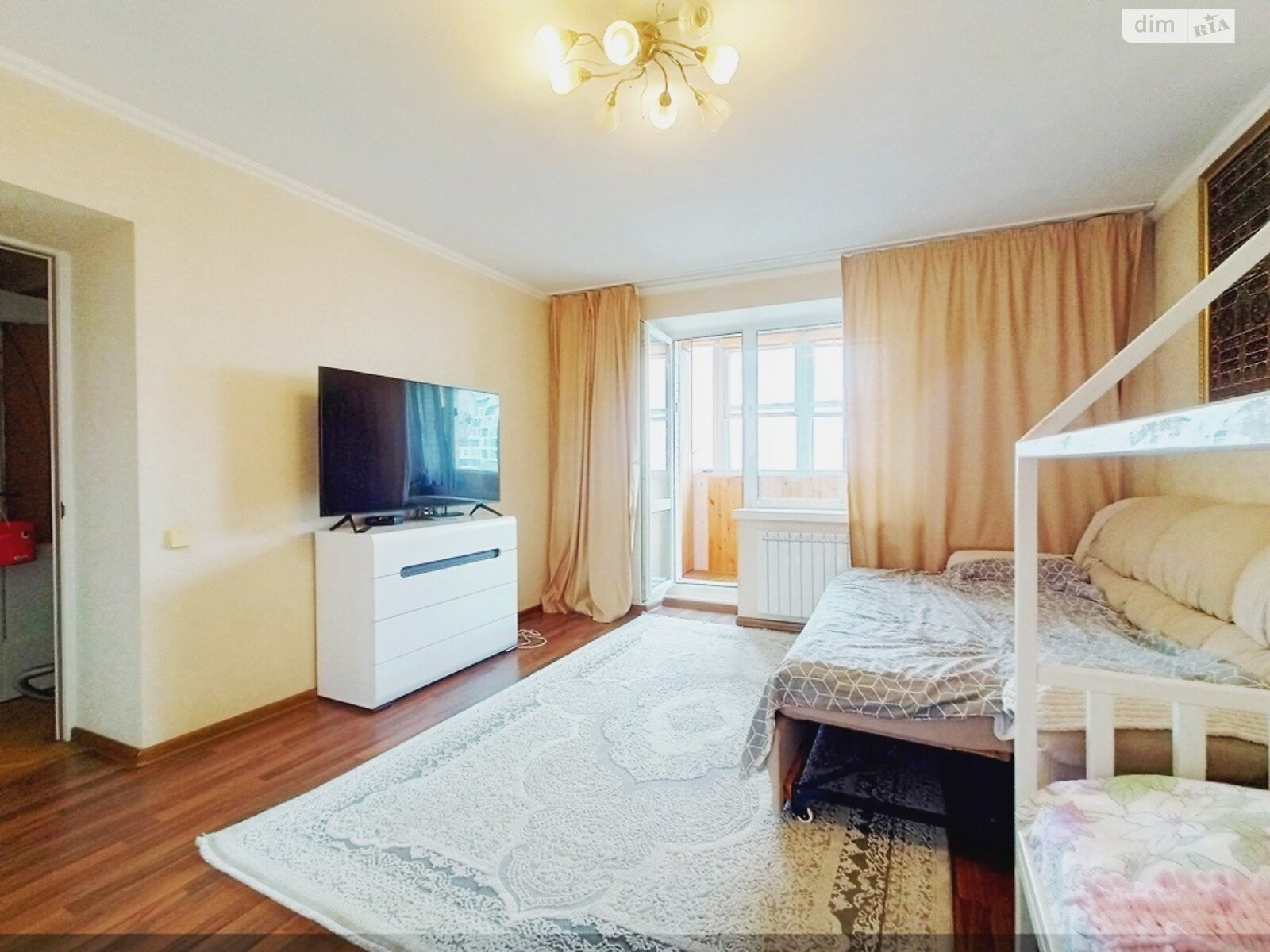 Продаж трикімнатної квартири в Києві, на наб. Дніпровська 13, район Березняки фото 1 Продаж трикімнатної квартири в Києві, на наб. Дніпровська 13, район Березняки фото 1