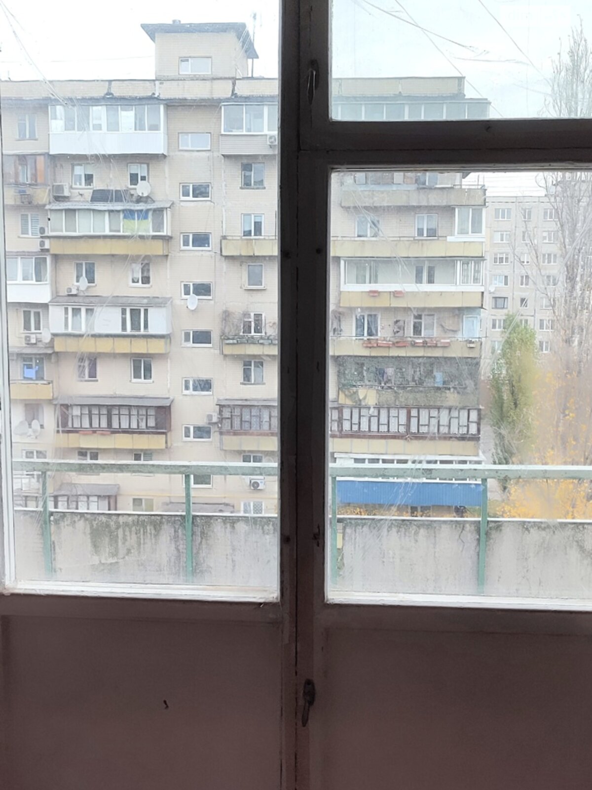 Продаж трикімнатної квартири в Києві, на просп. Павла Тичини 12В, район Березняки фото 1 Продаж трикімнатної квартири в Києві, на просп. Павла Тичини 12В, район Березняки фото 1