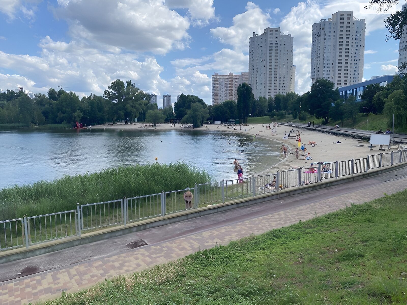 Продаж двокімнатної квартири в Києві, на просп. Павла Тичини 9, район Березняки фото 1 Продаж двокімнатної квартири в Києві, на просп. Павла Тичини 9, район Березняки фото 1