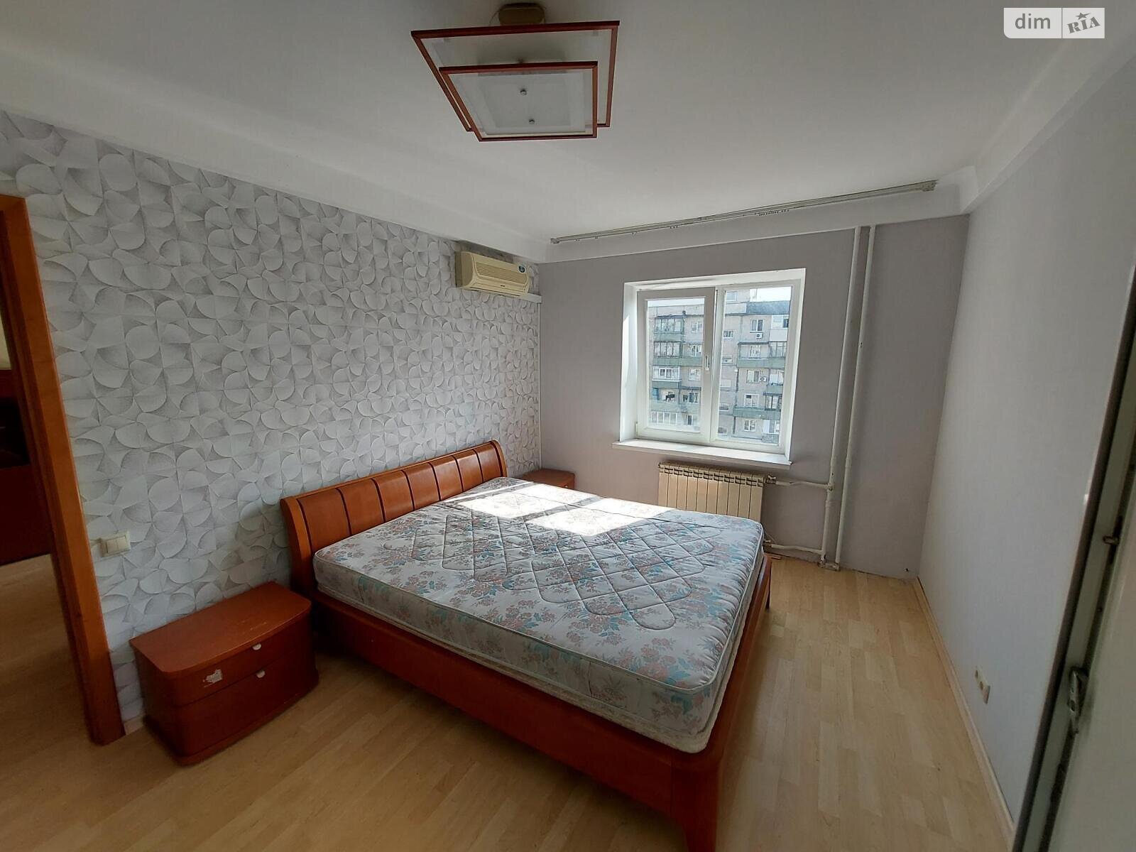 Продажа трехкомнатной квартиры в Киеве, на просп. Павла Тычины 19, район Березняки фото 1 Продажа трехкомнатной квартиры в Киеве, на просп. Павла Тычины 19, район Березняки фото 1