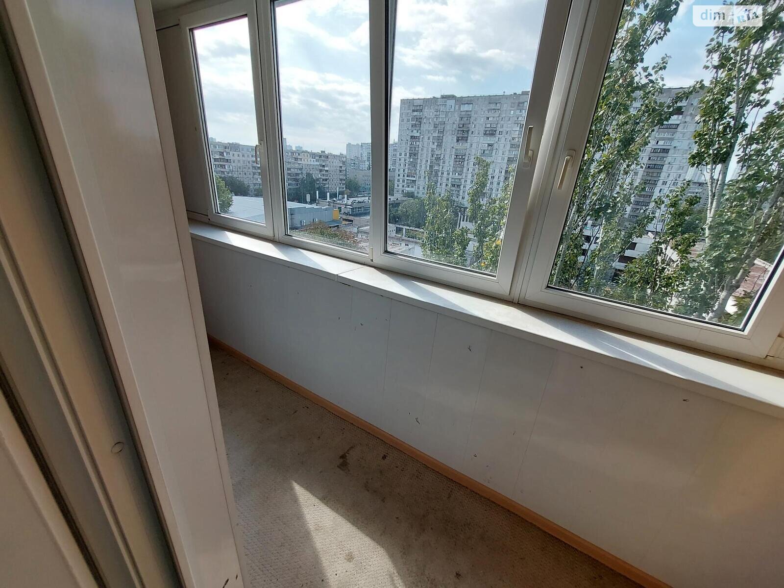 Продажа трехкомнатной квартиры в Киеве, на просп. Павла Тычины 19, район Березняки фото 1 Продажа трехкомнатной квартиры в Киеве, на просп. Павла Тычины 19, район Березняки фото 1