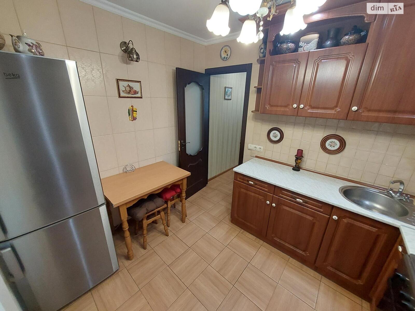 Продаж трикімнатної квартири в Києві, на просп. Павла Тичини 20А, район Березняки фото 1 Продаж трикімнатної квартири в Києві, на просп. Павла Тичини 20А, район Березняки фото 1