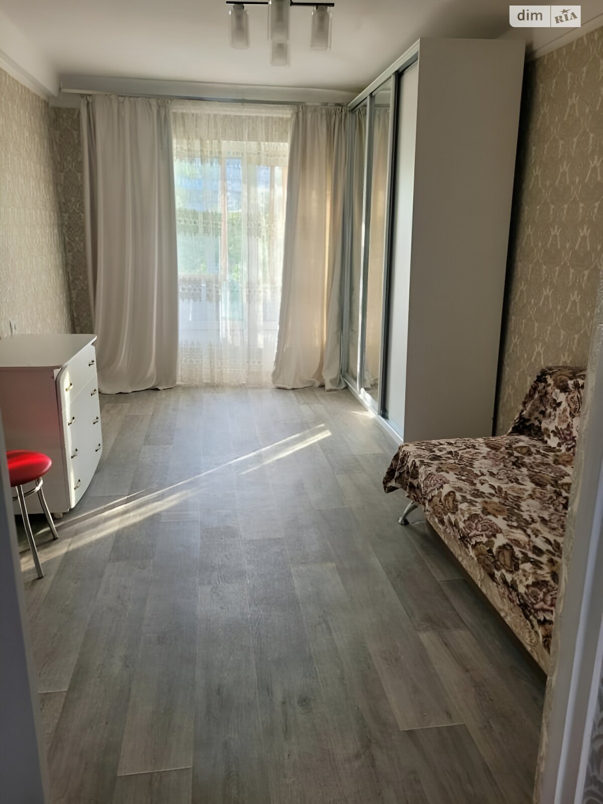 Продаж трикімнатної квартири в Києві, на просп. Павла Тичини 3, район Березняки фото 1 Продаж трикімнатної квартири в Києві, на просп. Павла Тичини 3, район Березняки фото 1