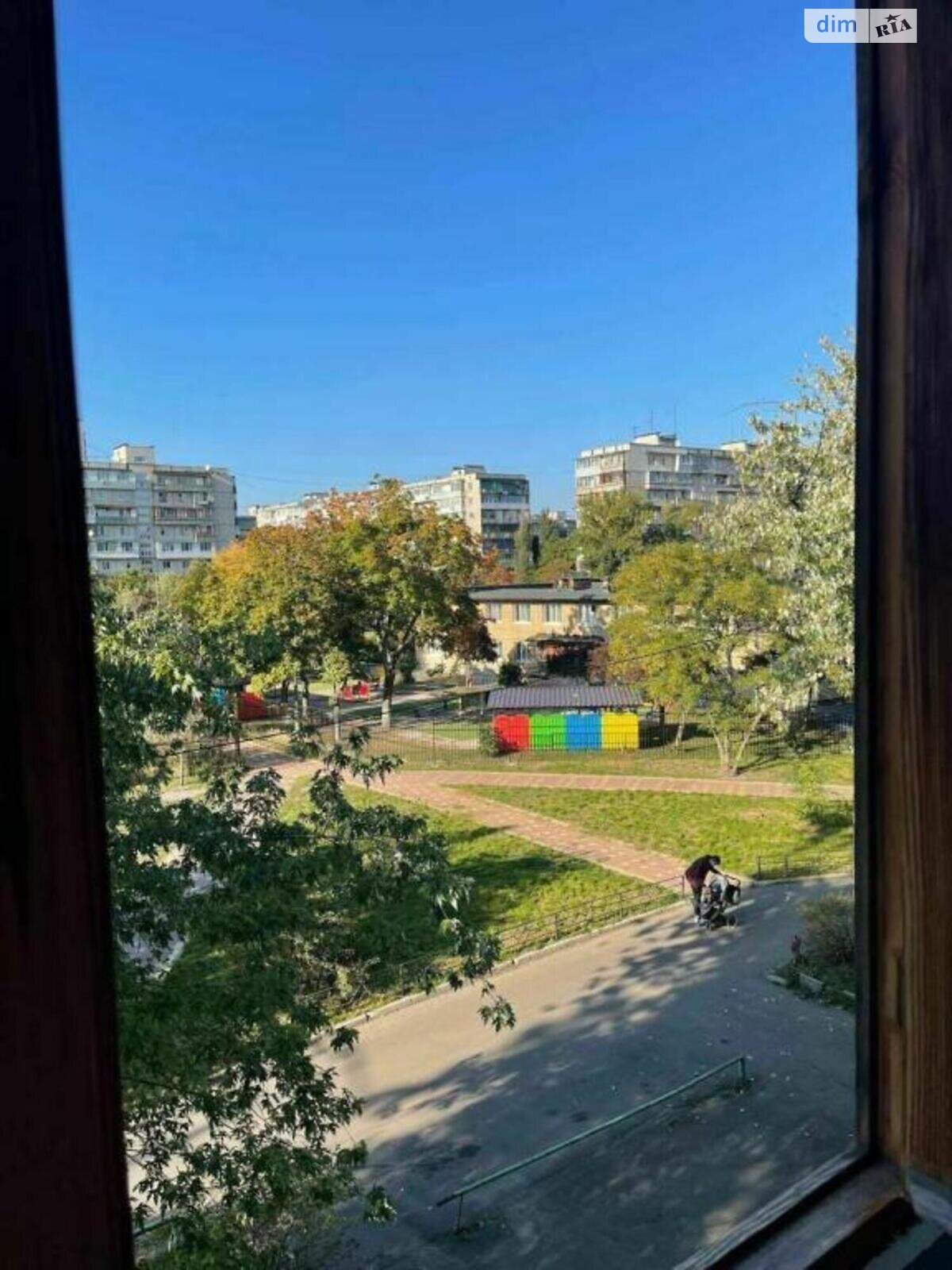 Продаж багатокімнатної квартири в Києві, на просп. Павла Тичини, район Березняки фото 1 Продаж багатокімнатної квартири в Києві, на просп. Павла Тичини, район Березняки фото 1