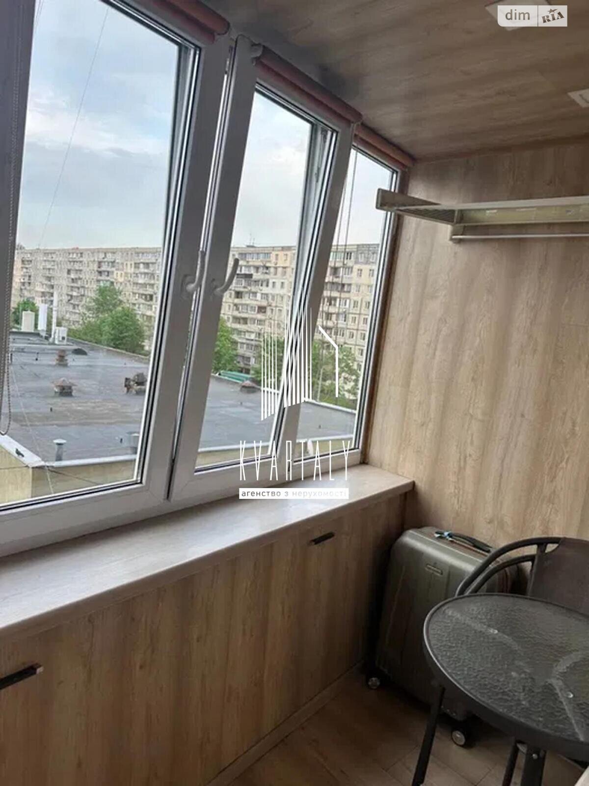 Продажа однокомнатной квартиры в Киеве, на просп. Павла Тычины 13, район Березняки фото 1 Продажа однокомнатной квартиры в Киеве, на просп. Павла Тычины 13, район Березняки фото 1