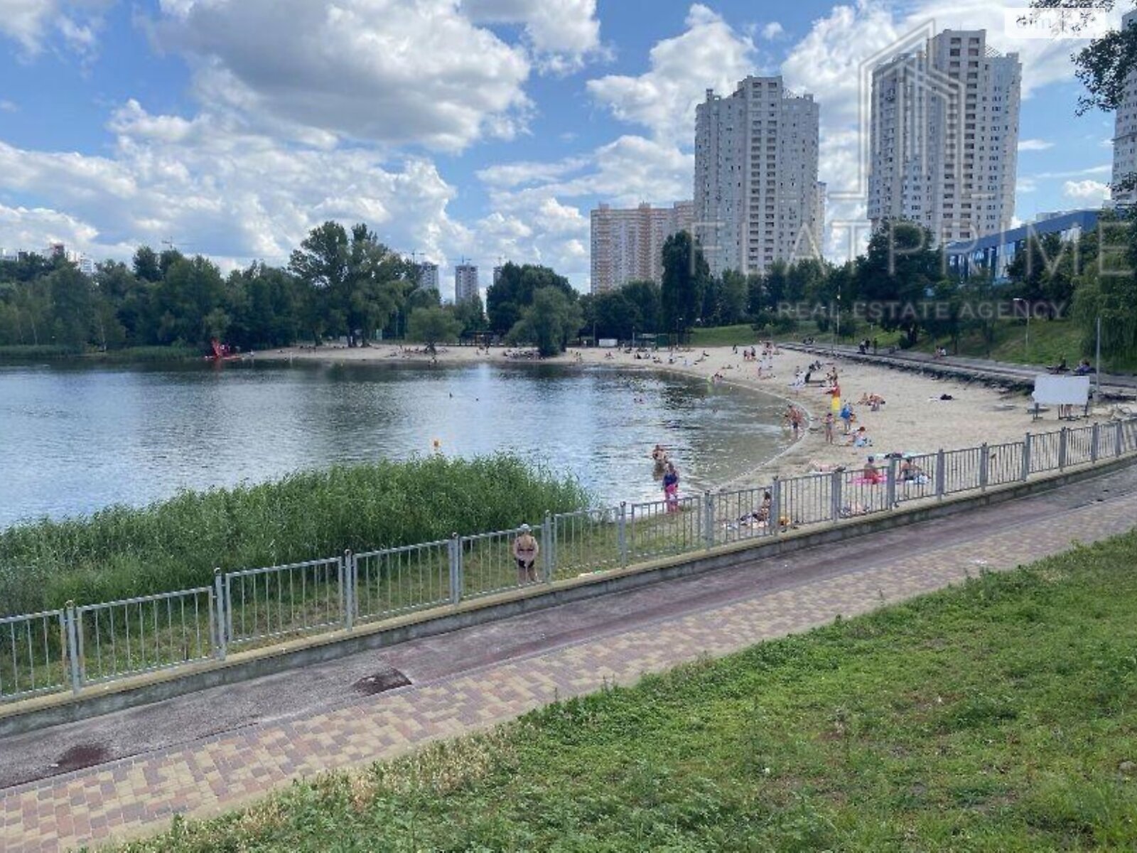 Продажа двухкомнатной квартиры в Киеве, на просп. Павла Тычины 9, район Березняки фото 1 Продажа двухкомнатной квартиры в Киеве, на просп. Павла Тычины 9, район Березняки фото 1