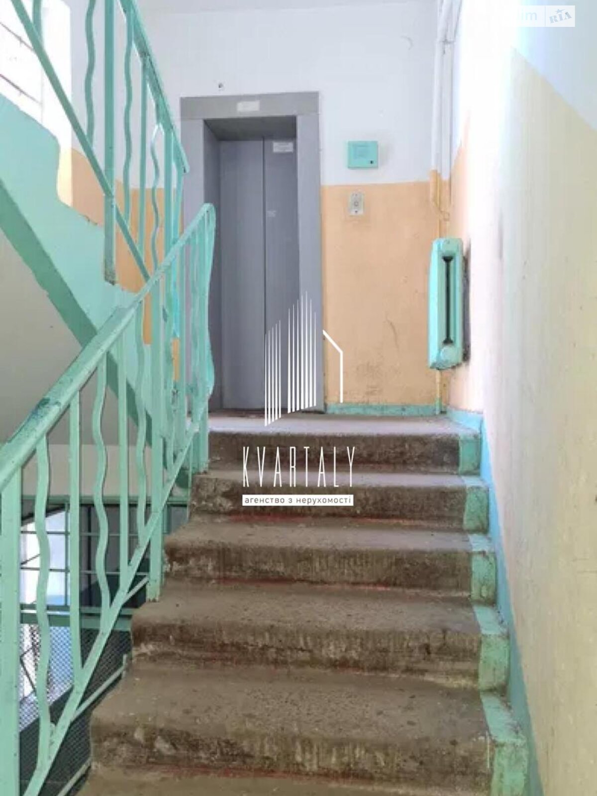Продаж однокімнатної квартири в Києві, на просп. Павла Тичини 9А, район Березняки фото 1 Продаж однокімнатної квартири в Києві, на просп. Павла Тичини 9А, район Березняки фото 1