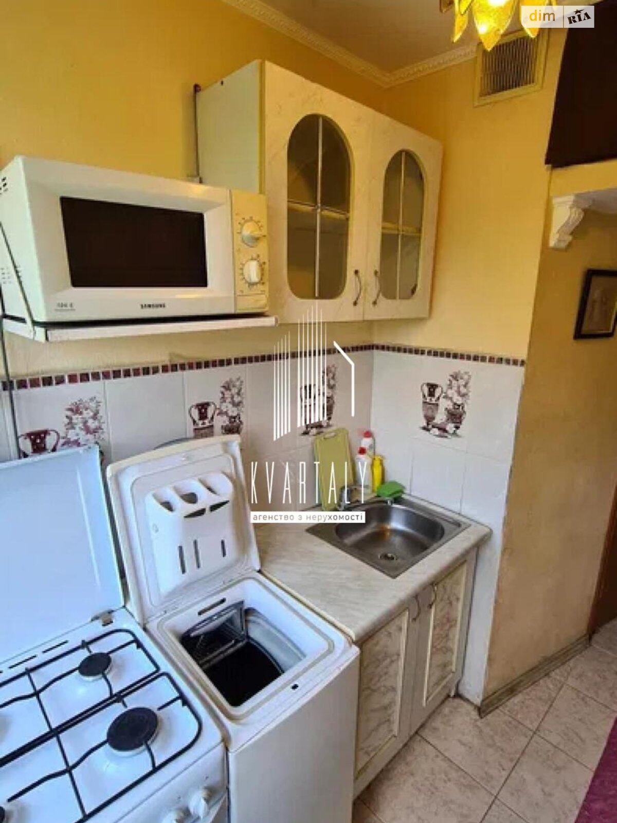 Продаж однокімнатної квартири в Києві, на просп. Павла Тичини 9А, район Березняки фото 1 Продаж однокімнатної квартири в Києві, на просп. Павла Тичини 9А, район Березняки фото 1