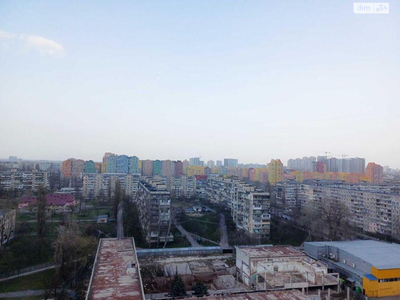 Продаж трикімнатної квартири в Києві, на просп. Павла Тичини 13, район Березняки фото 1 Продаж трикімнатної квартири в Києві, на просп. Павла Тичини 13, район Березняки фото 1