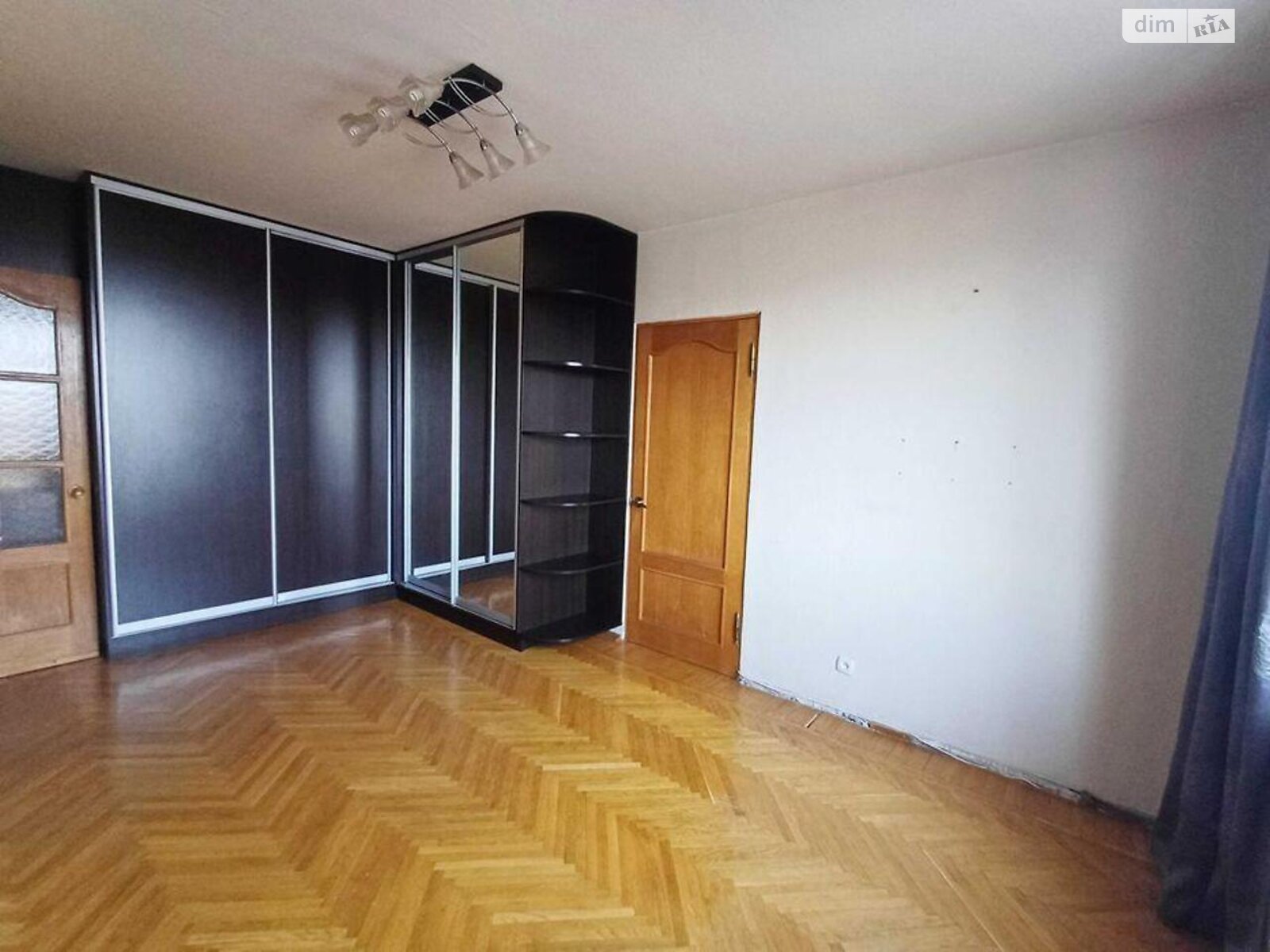 Продаж трикімнатної квартири в Києві, на просп. Павла Тичини 13, район Березняки фото 1 Продаж трикімнатної квартири в Києві, на просп. Павла Тичини 13, район Березняки фото 1