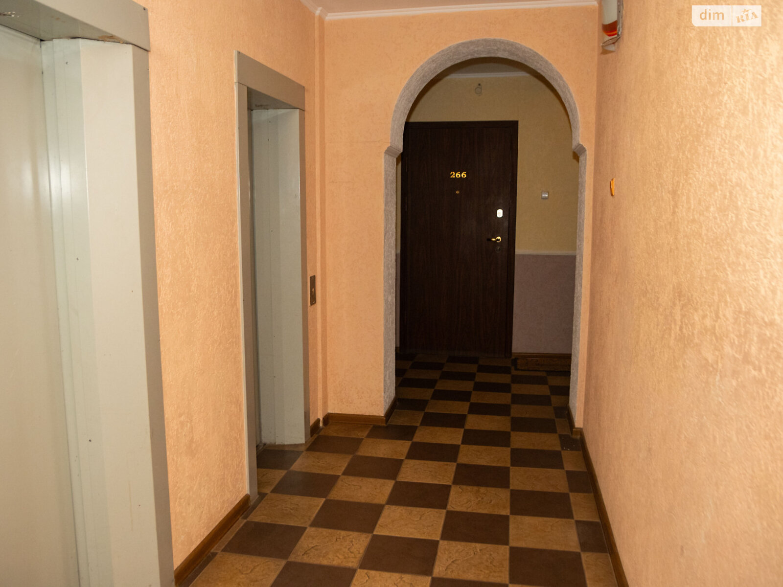 Продаж трикімнатної квартири в Києві, на просп. Павла Тичини 16/2, район Березняки фото 1 Продаж трикімнатної квартири в Києві, на просп. Павла Тичини 16/2, район Березняки фото 1