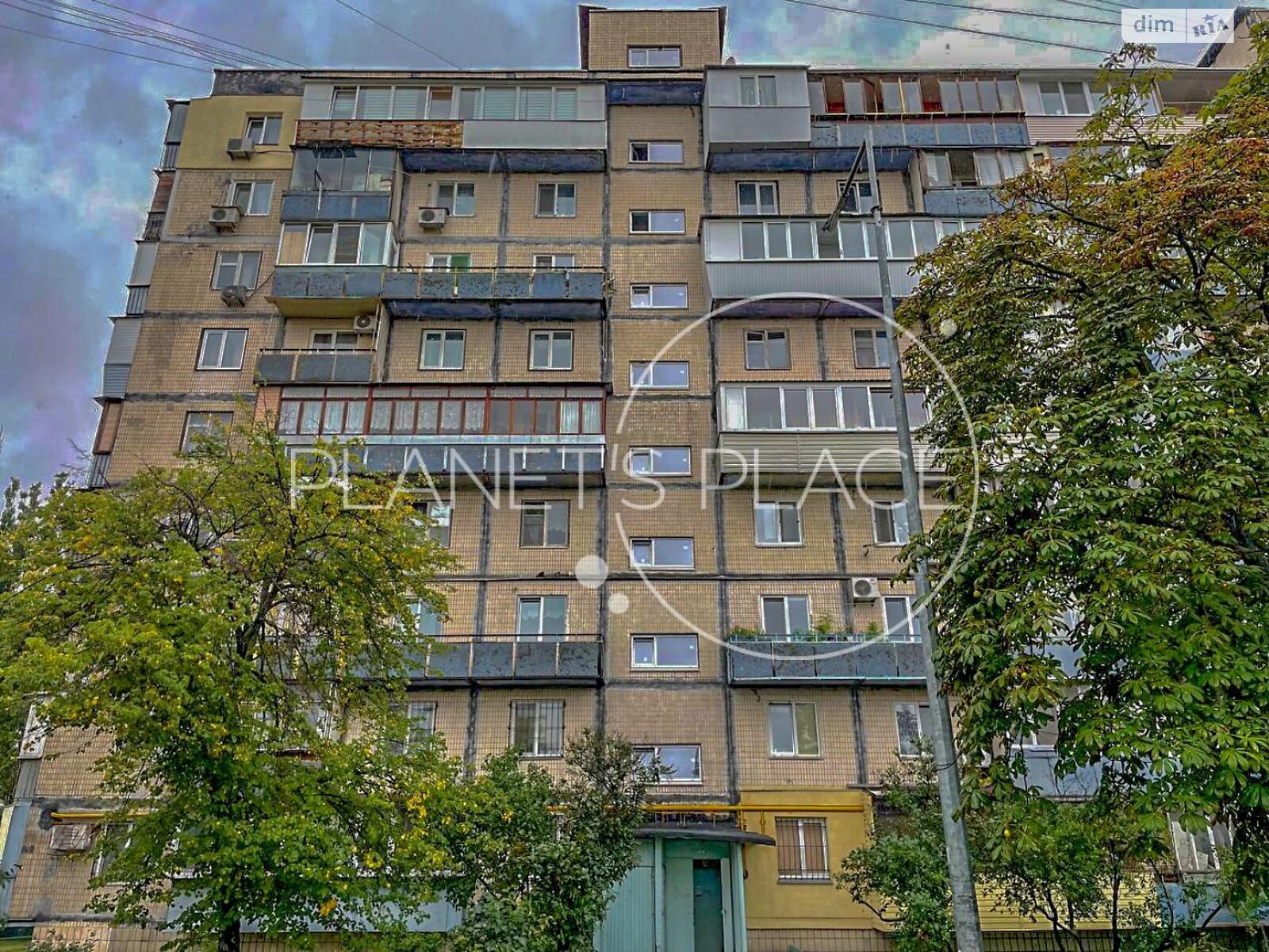 Продажа трехкомнатной квартиры в Киеве, на просп. Павла Тычины 11, район Березняки фото 1