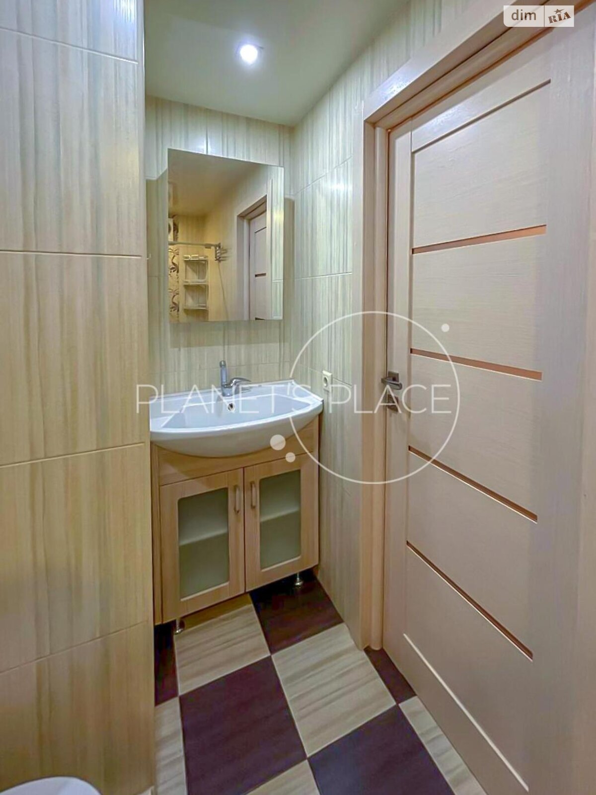 Продажа трехкомнатной квартиры в Киеве, на просп. Павла Тычины 11, район Березняки фото 1