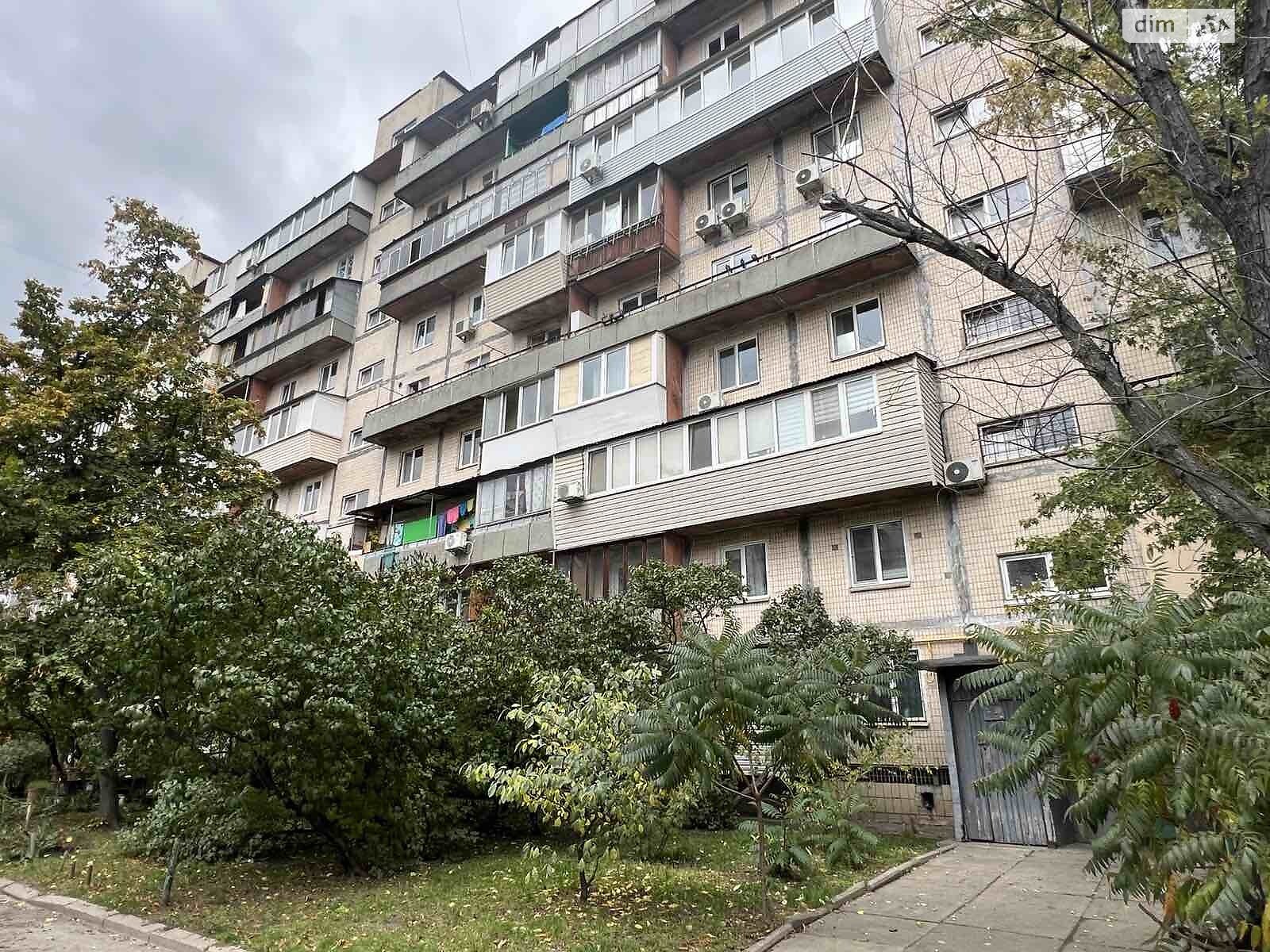 Продажа четырехкомнатной квартиры в Киеве, на просп. Павла Тычины 19, район Березняки фото 1