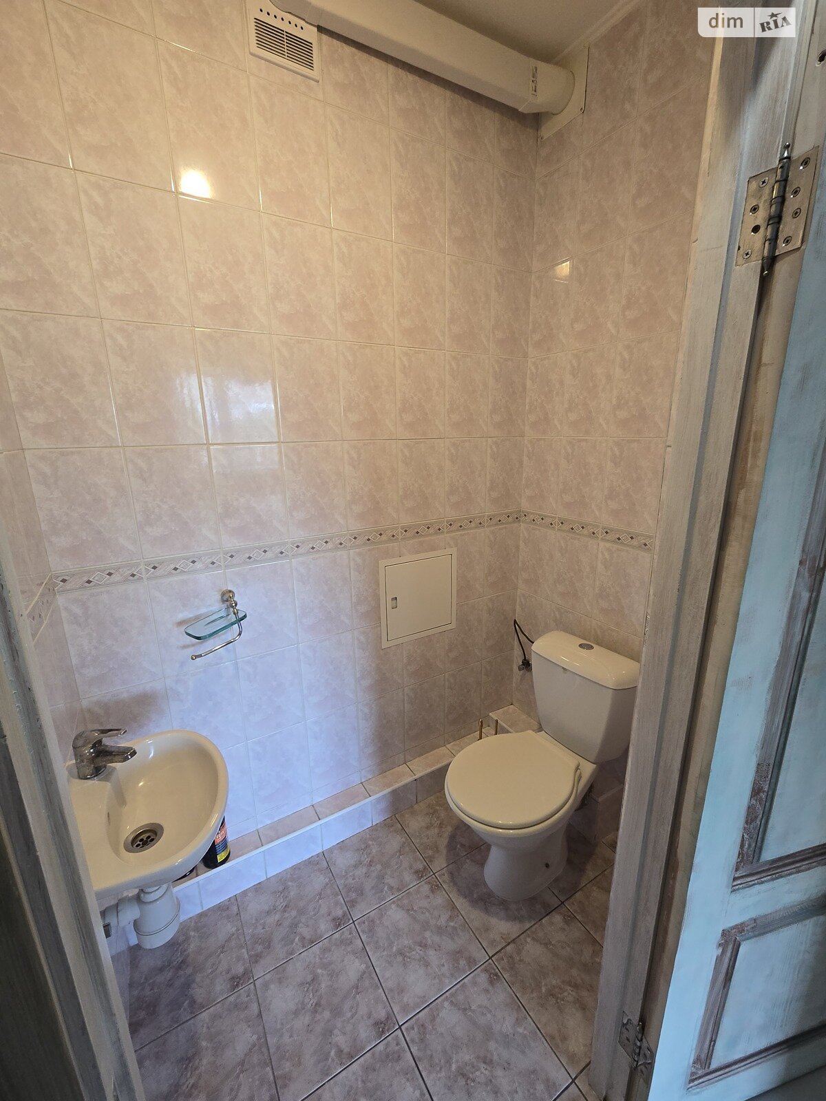 Продажа двухкомнатной квартиры в Киеве, на просп. Павла Тычины 16/2, кв. 3, район Березняки фото 1