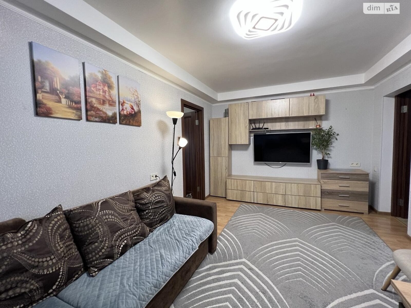 Продажа четырехкомнатной квартиры в Киеве, на просп. Павла Тычины 19, район Березняки фото 1