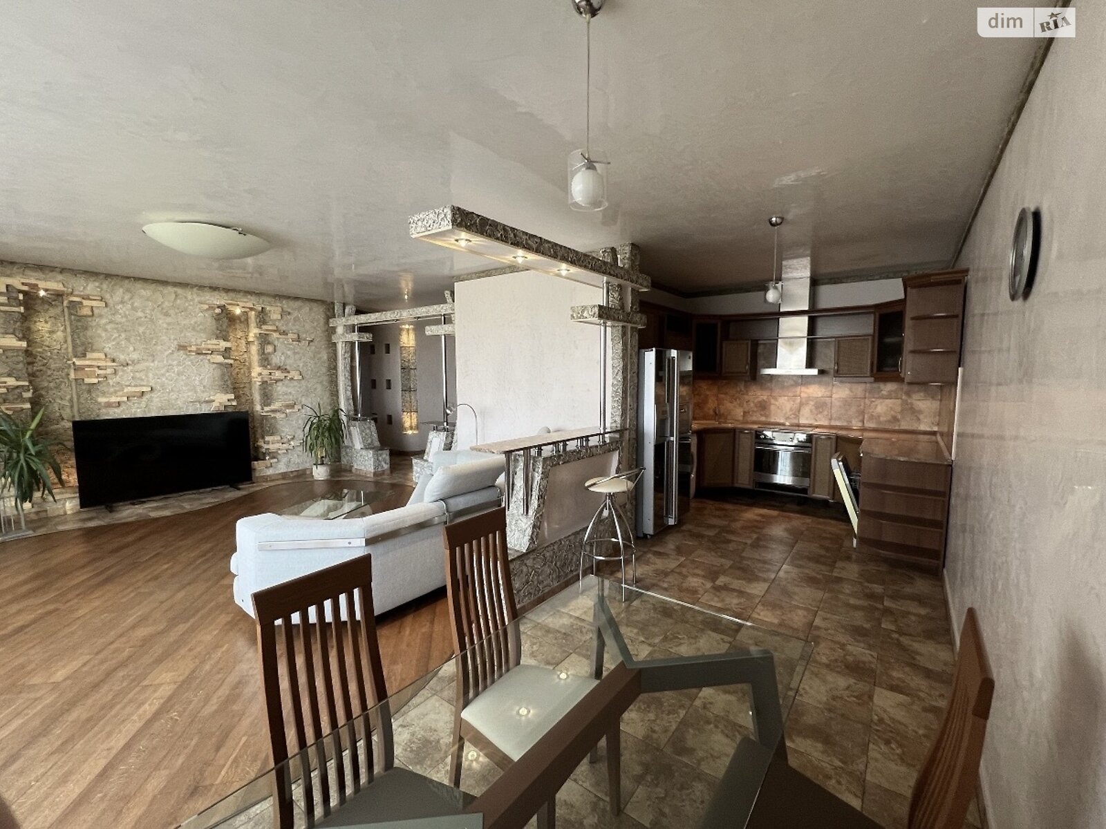 Продажа двухкомнатной квартиры в Киеве, на просп. Павла Тычины 2, район Березняки фото 1