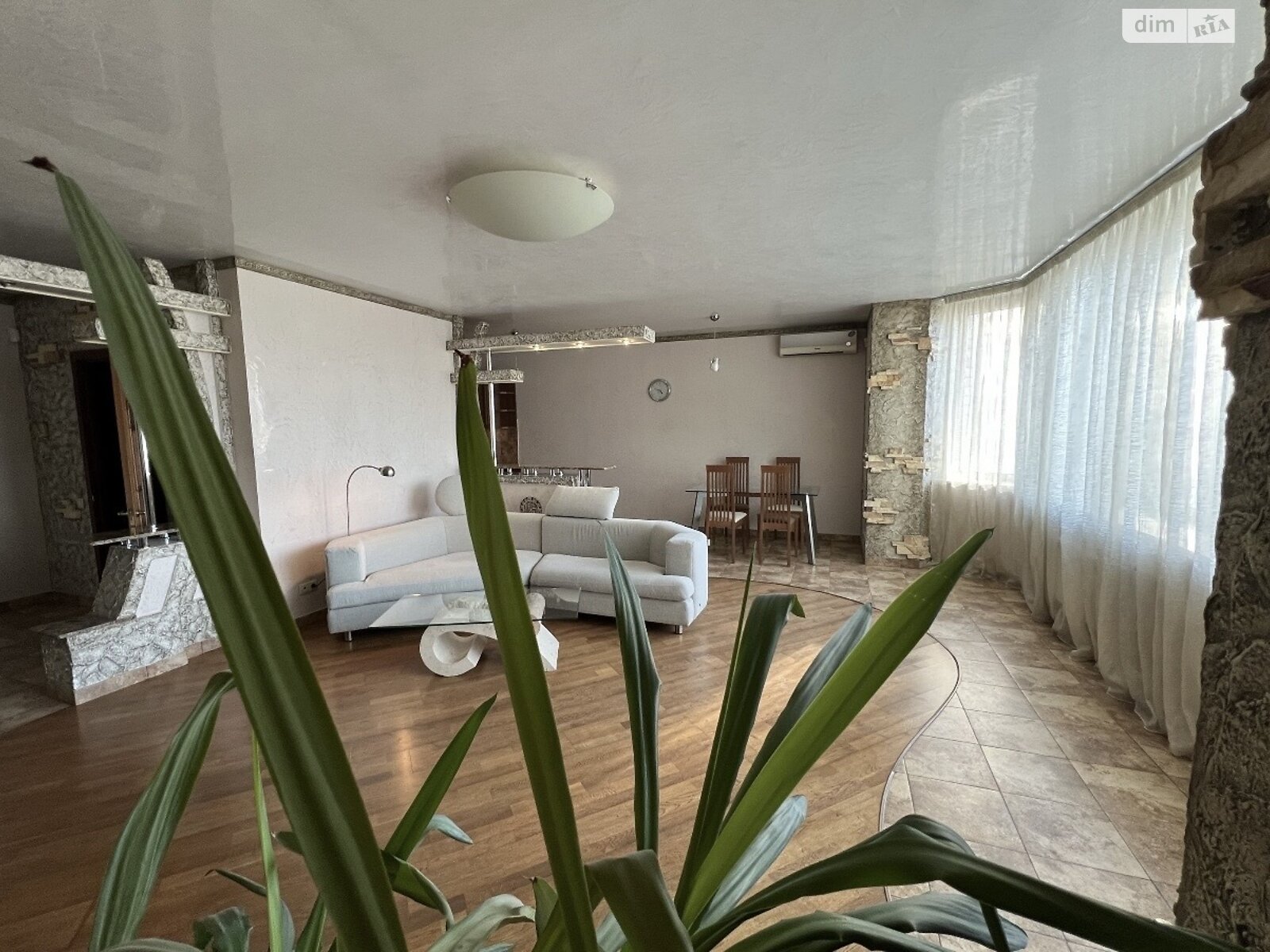 Продажа двухкомнатной квартиры в Киеве, на просп. Павла Тычины 2, район Березняки фото 1