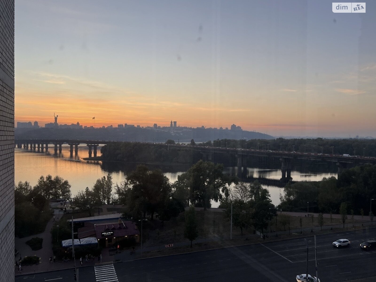 Продажа двухкомнатной квартиры в Киеве, на просп. Павла Тычины 2, район Березняки фото 1