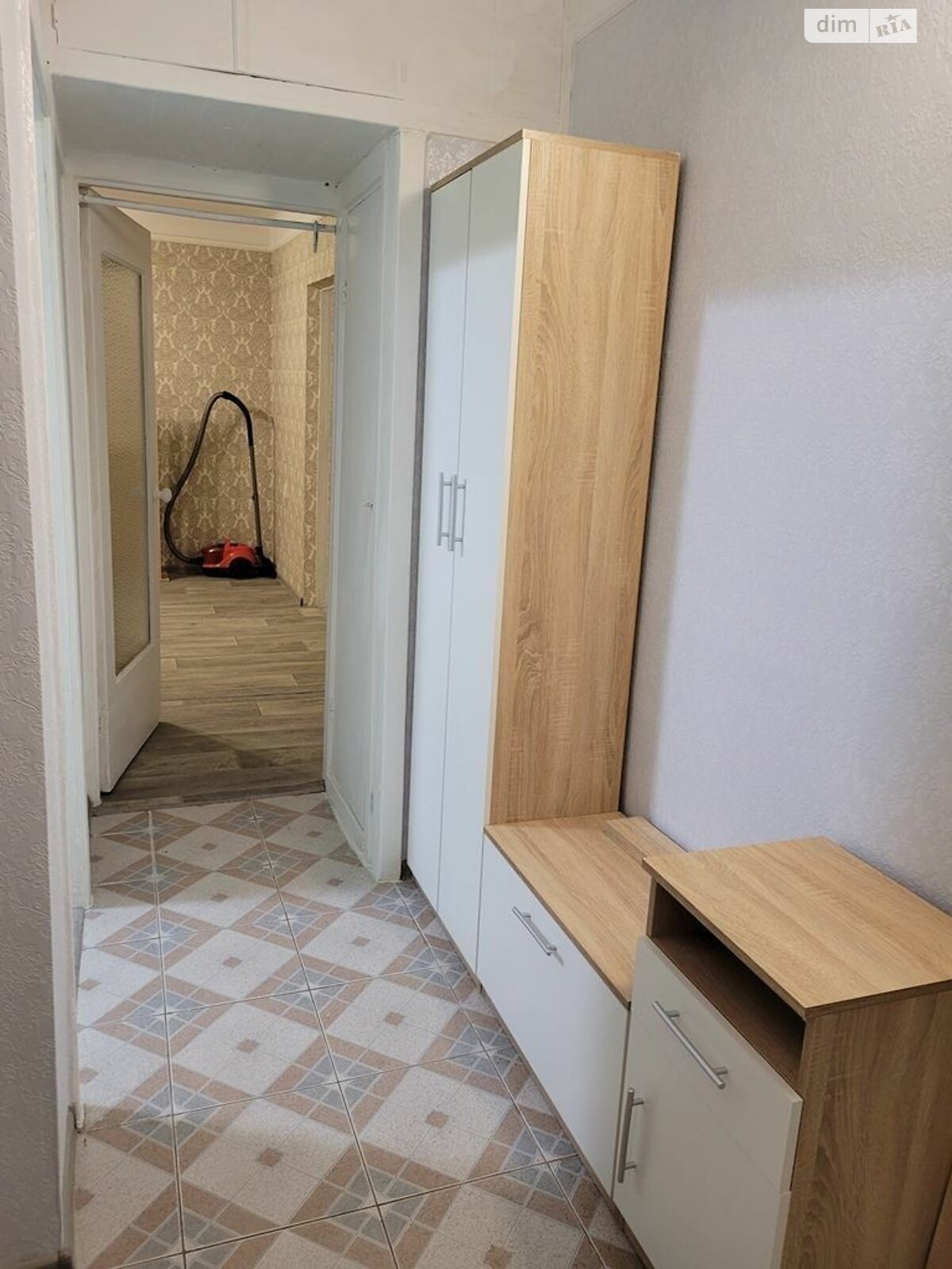 Продаж трикімнатної квартири в Києві, на просп. Павла Тичини 3, район Березняки фото 1