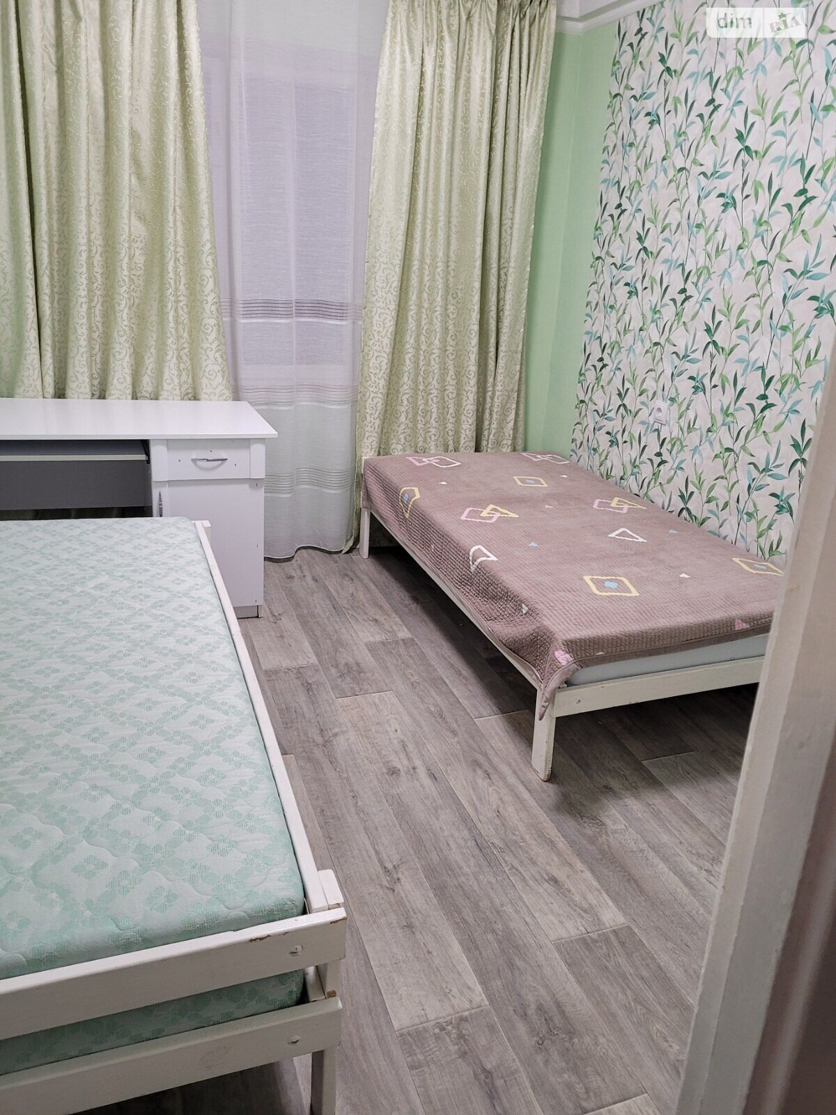 Продаж трикімнатної квартири в Києві, на просп. Павла Тичини 3, район Березняки фото 1