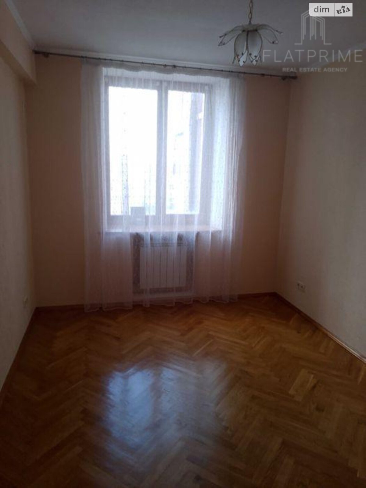 Продажа трехкомнатной квартиры в Киеве, на просп. Павла Тычины 10, район Березняки фото 1