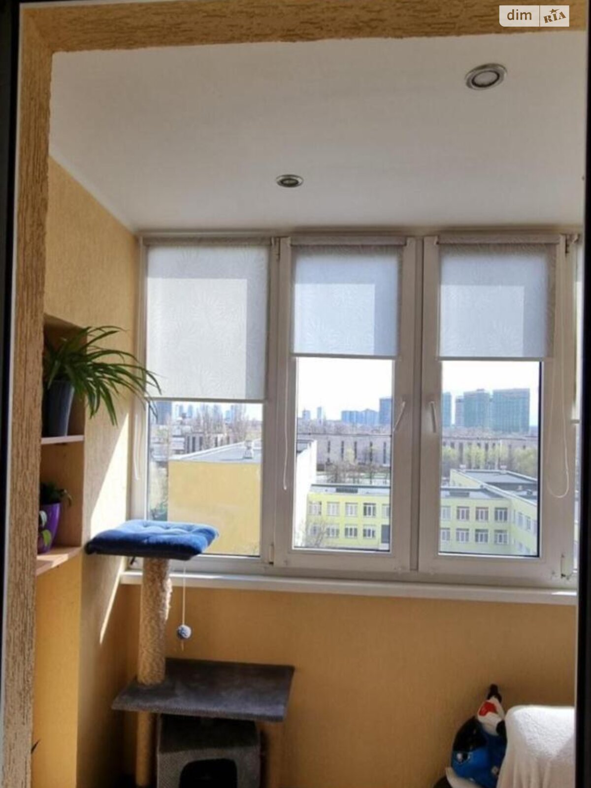 Продаж трикімнатної квартири в Києві, на вул. Юрія Шумського 10, район Березняки фото 1 Продаж трикімнатної квартири в Києві, на вул. Юрія Шумського 10, район Березняки фото 1